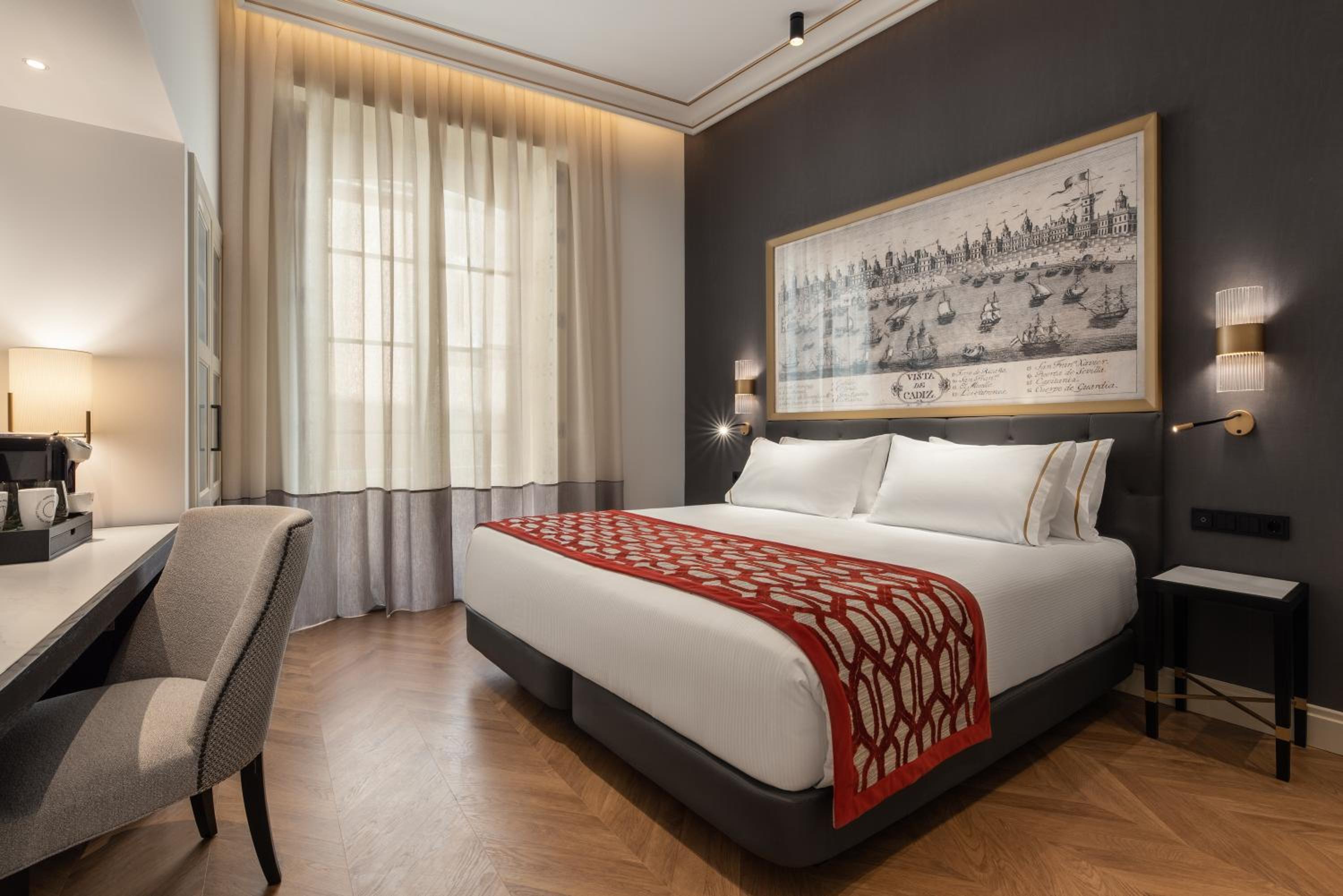 Double Room with Balcony - Photo 6