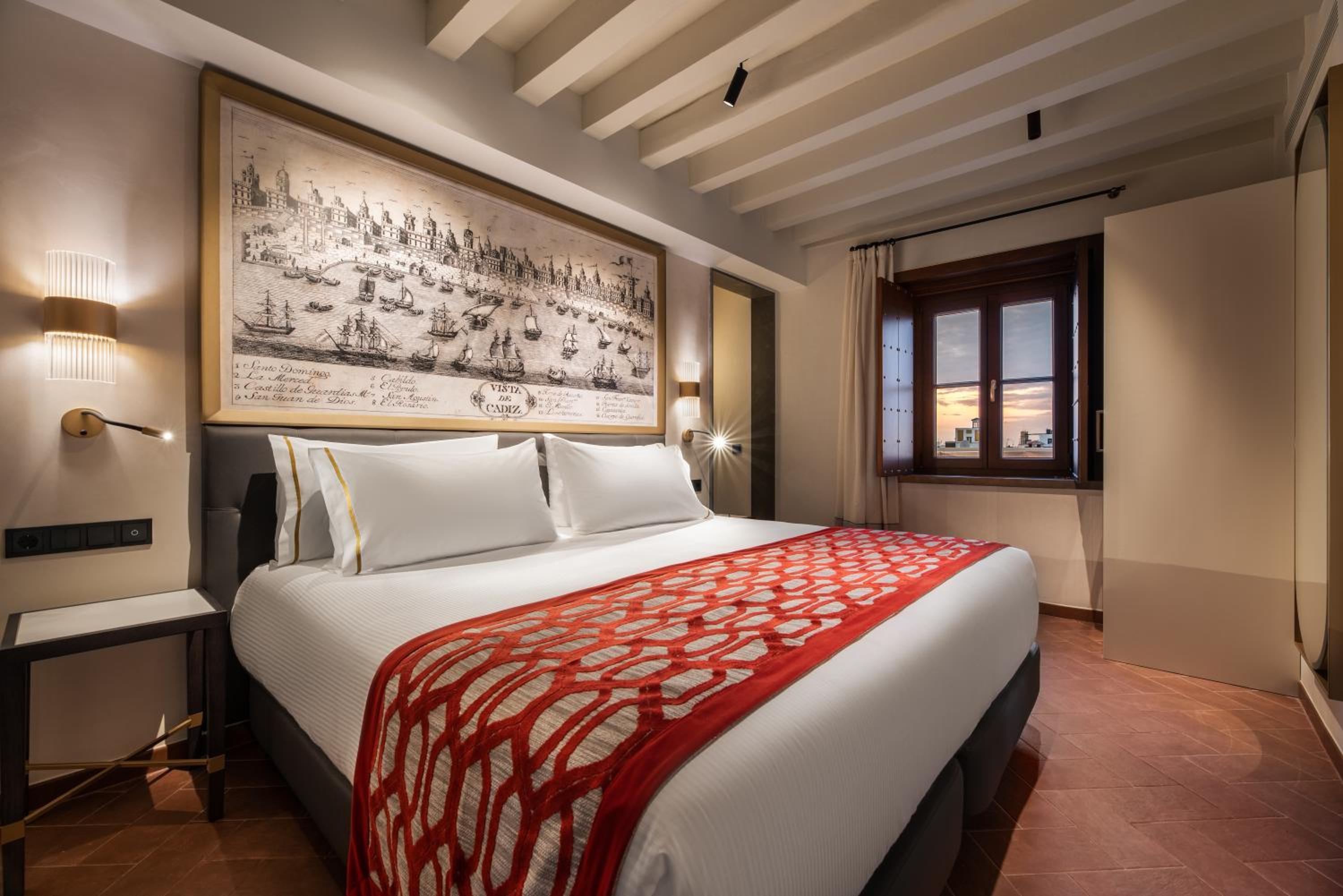 Junior Suite with views - Photo 3