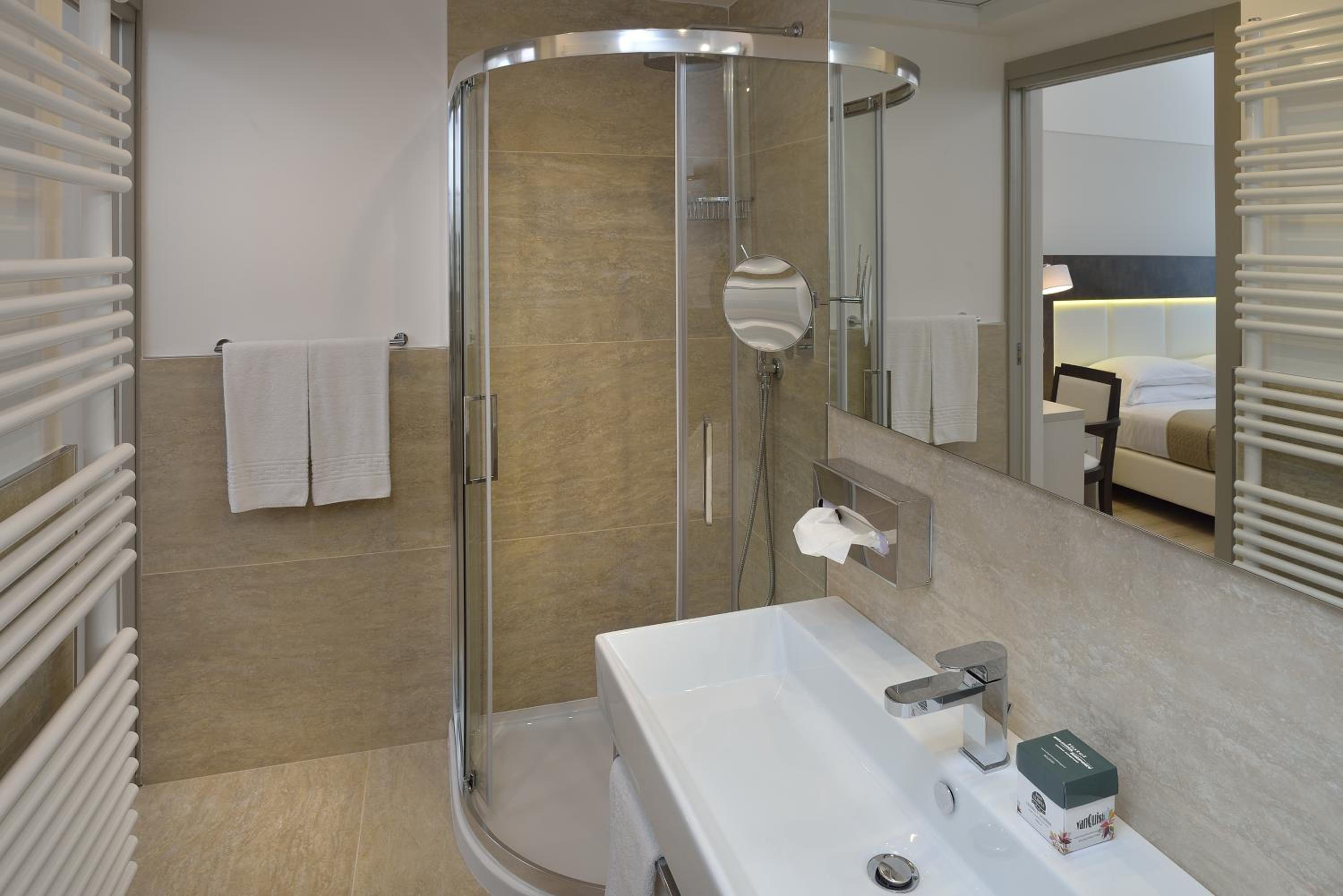 Junior Suite - Photo 2