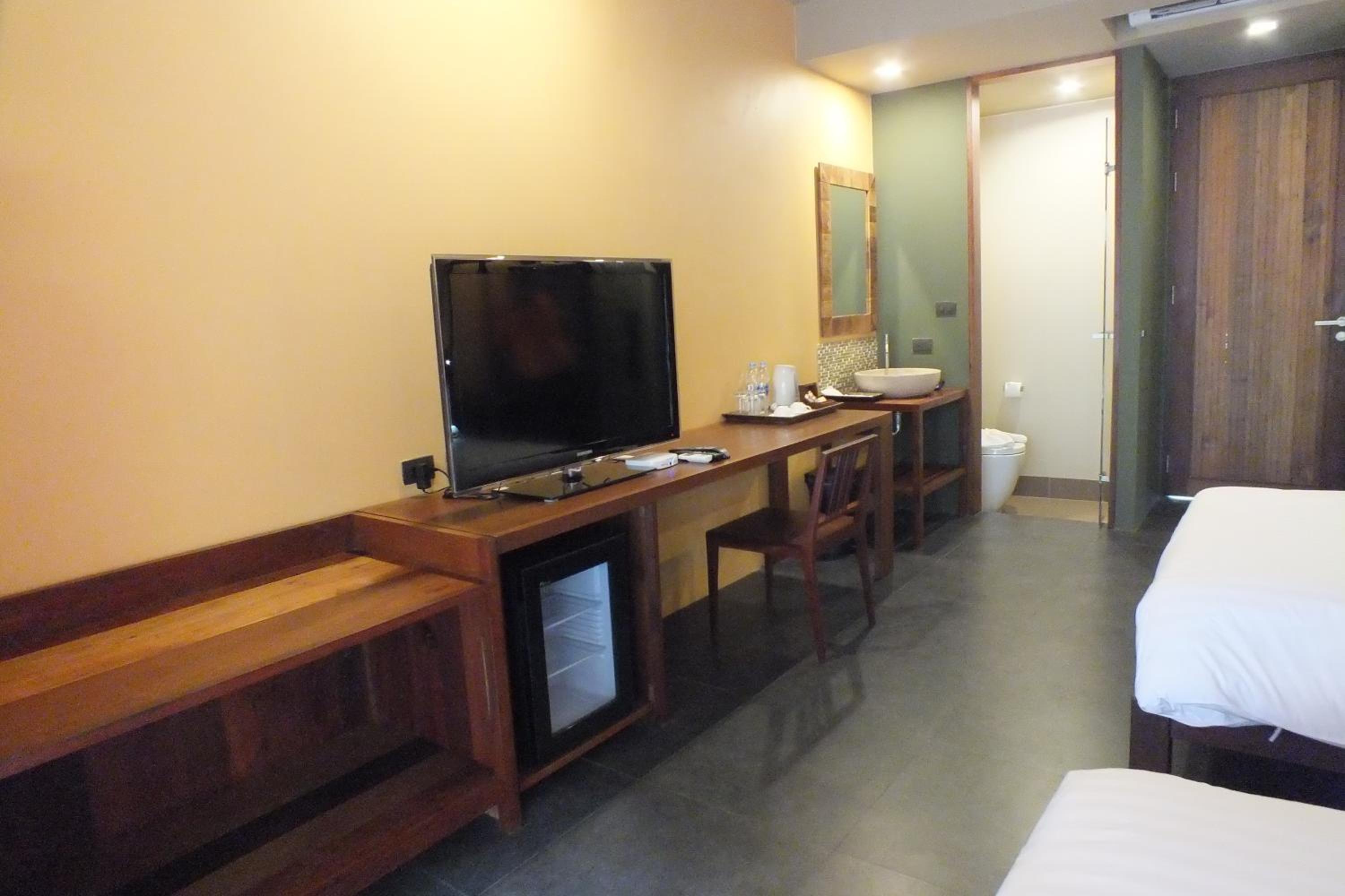 Deluxe Double or Twin Room - Photo 7