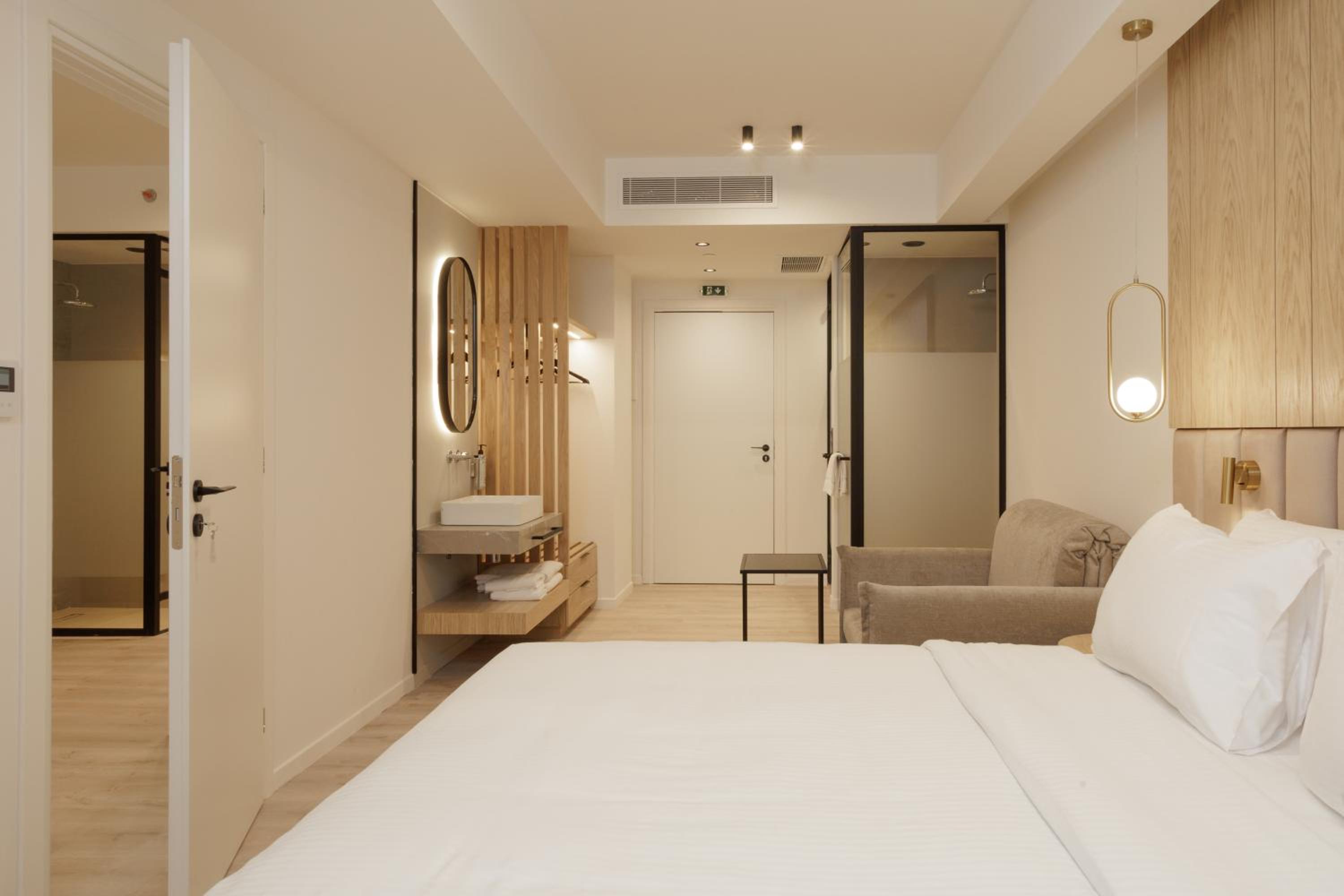 Premium Connecting Room