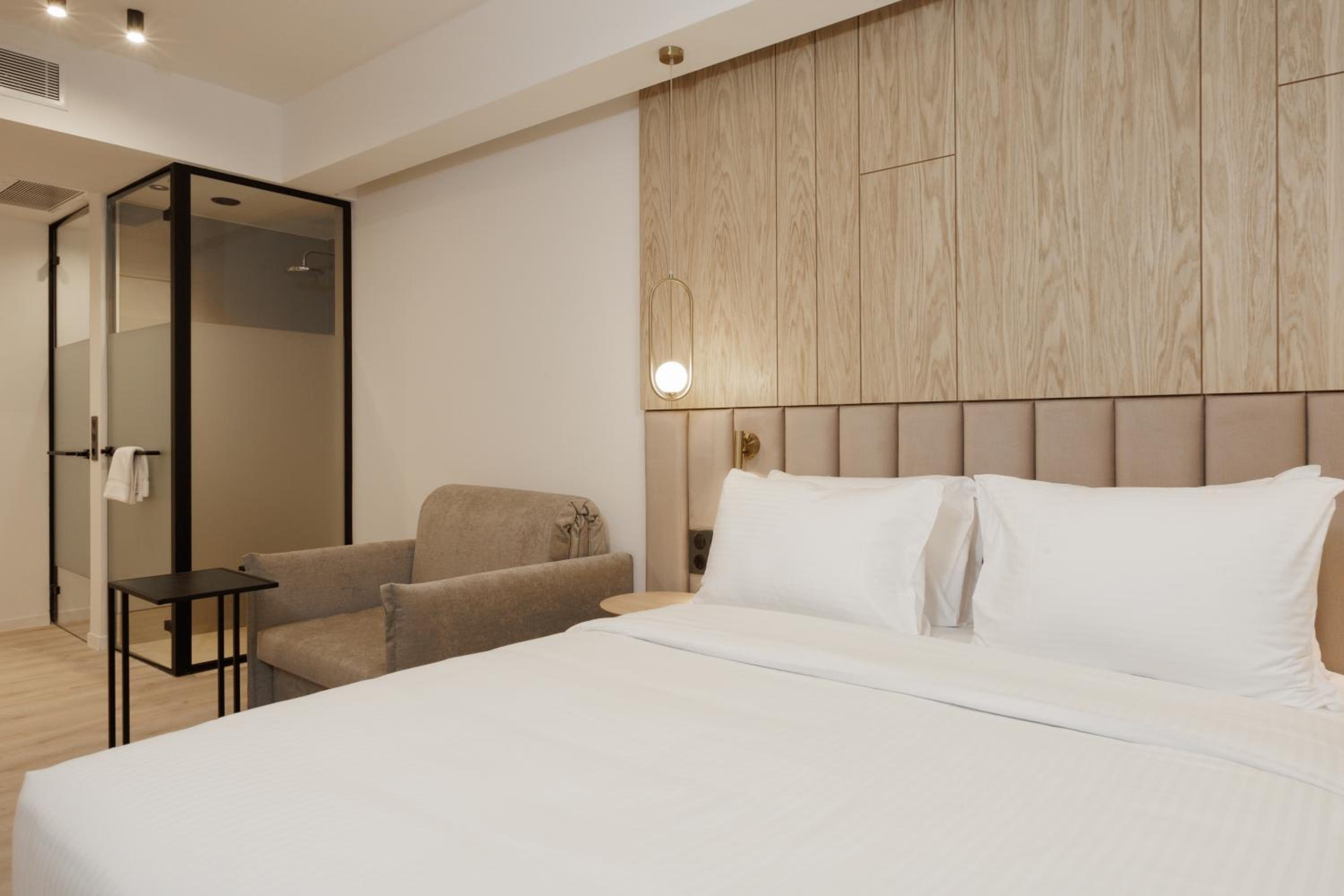 Premium Connecting Room