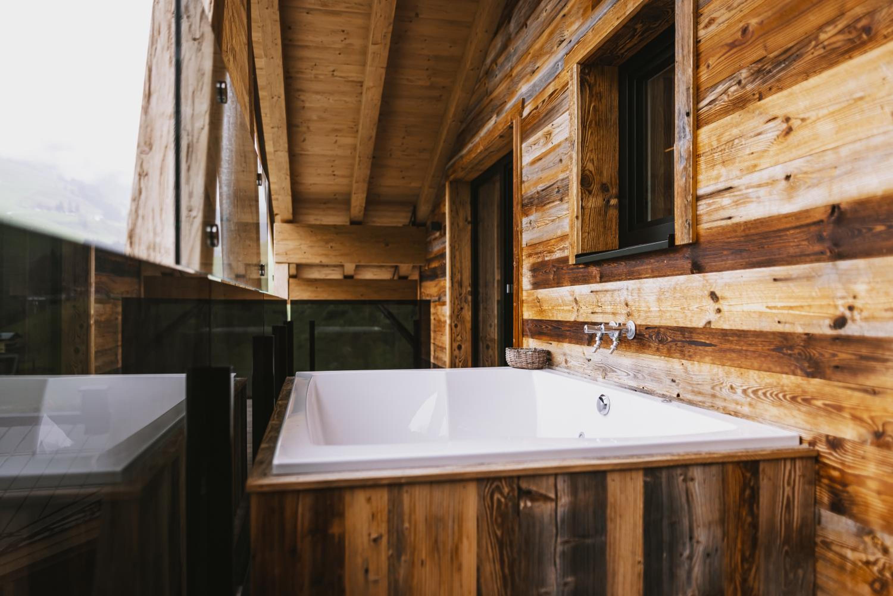 Penthouse Suite with Private Sauna and 2 bedrooms - Photo 11