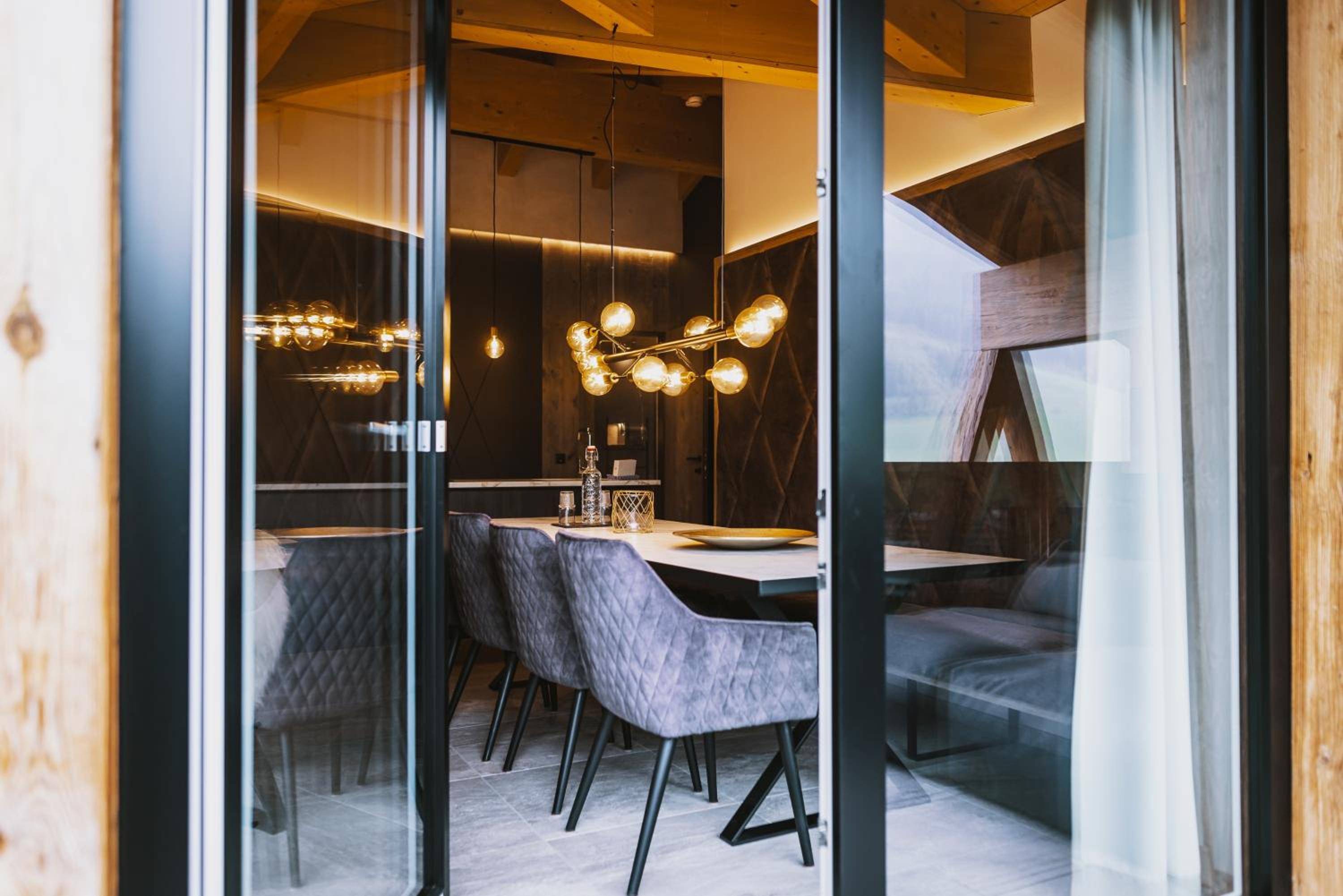 Penthouse Suite with Private Sauna and 2 bedrooms - Photo 3