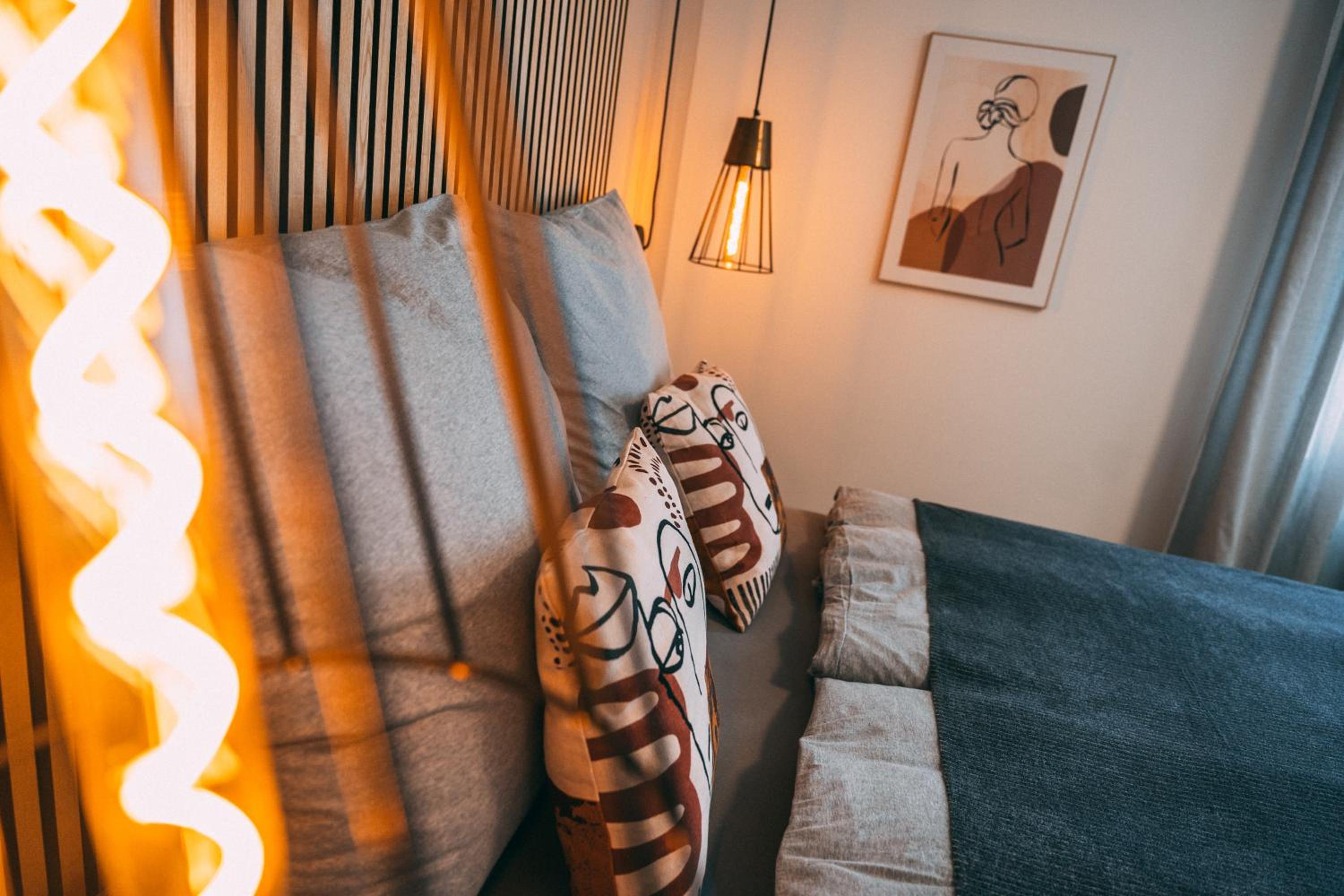 One-Bedroom Apartment photo 2