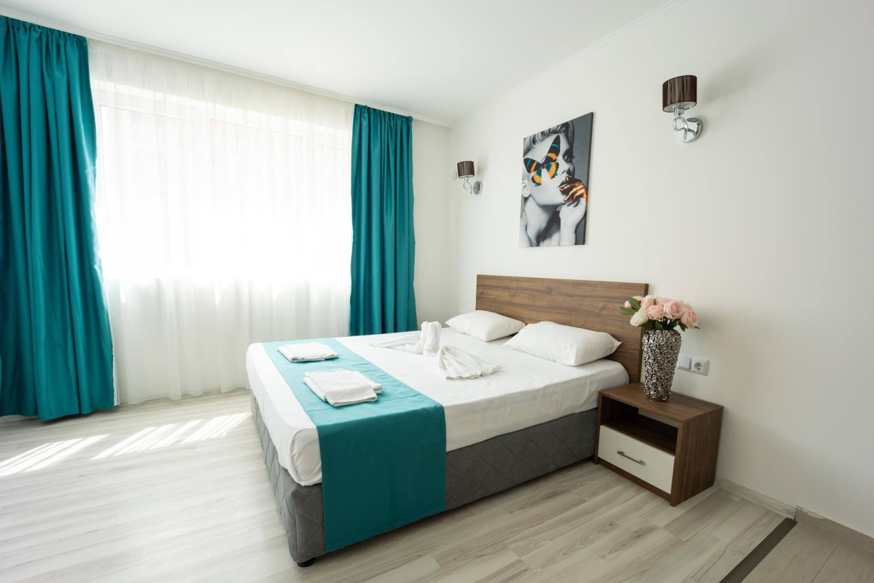 Double Room with Balcony photo 2
