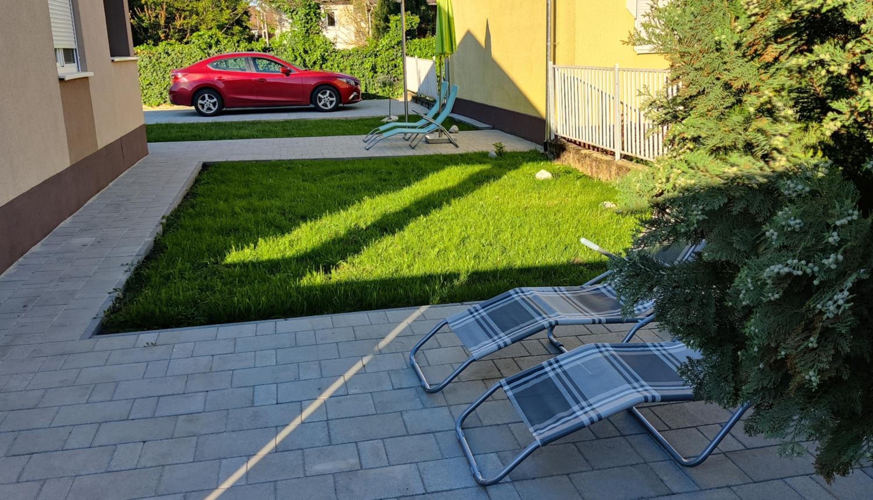 Apartment with Terrace photo 2
