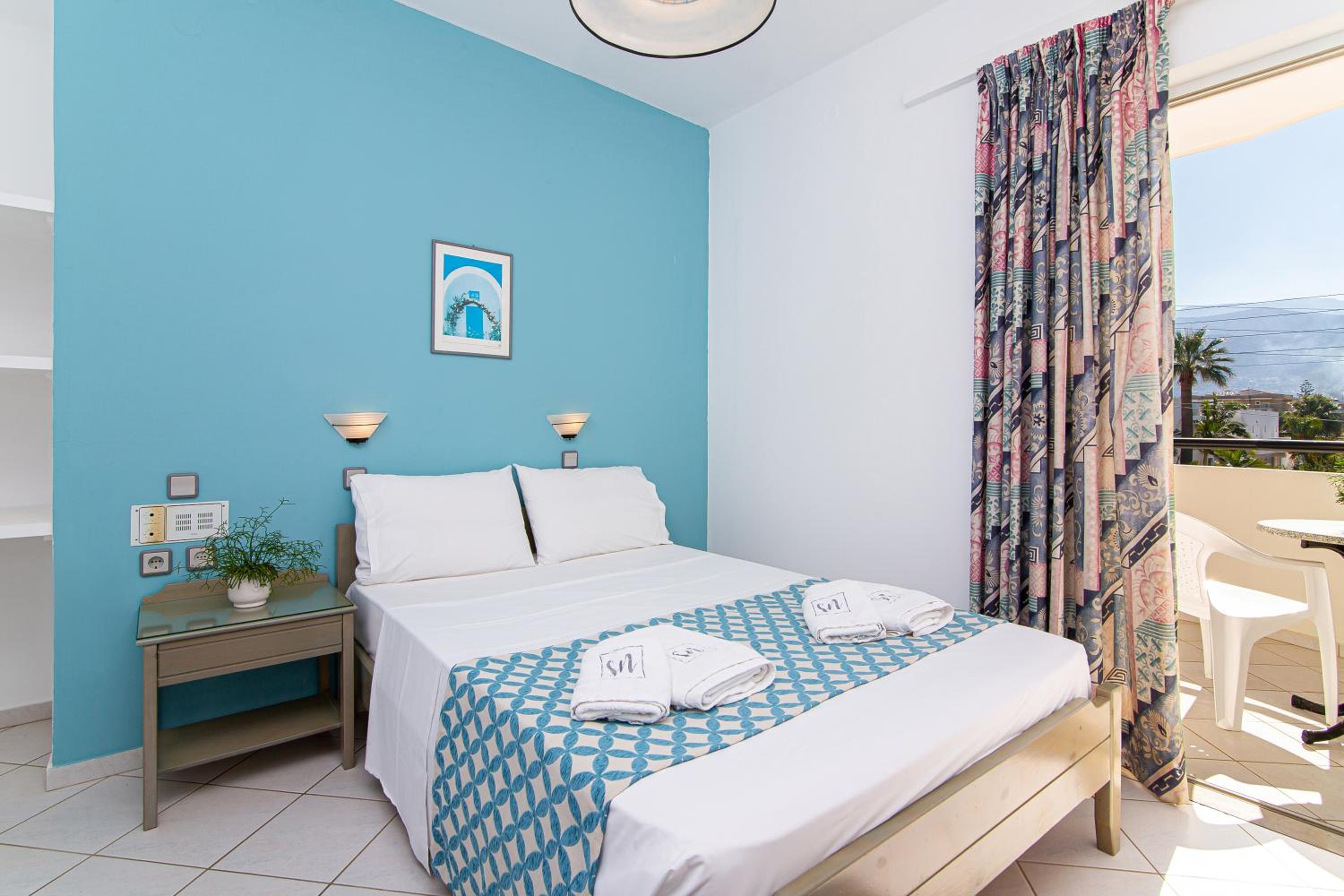 One-Bedroom Apartment (3 Adults) photo 2
