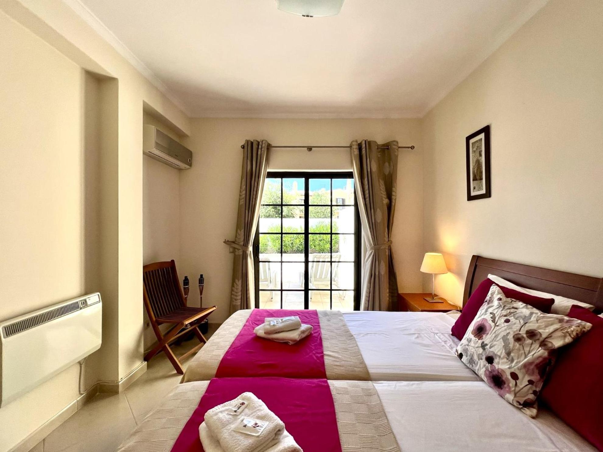 Villa photo 2