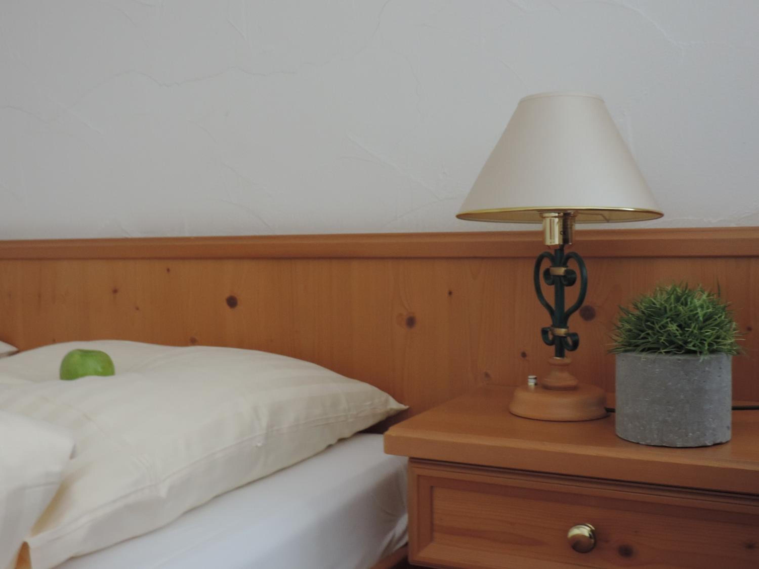 Standard Double Room - Photo 8