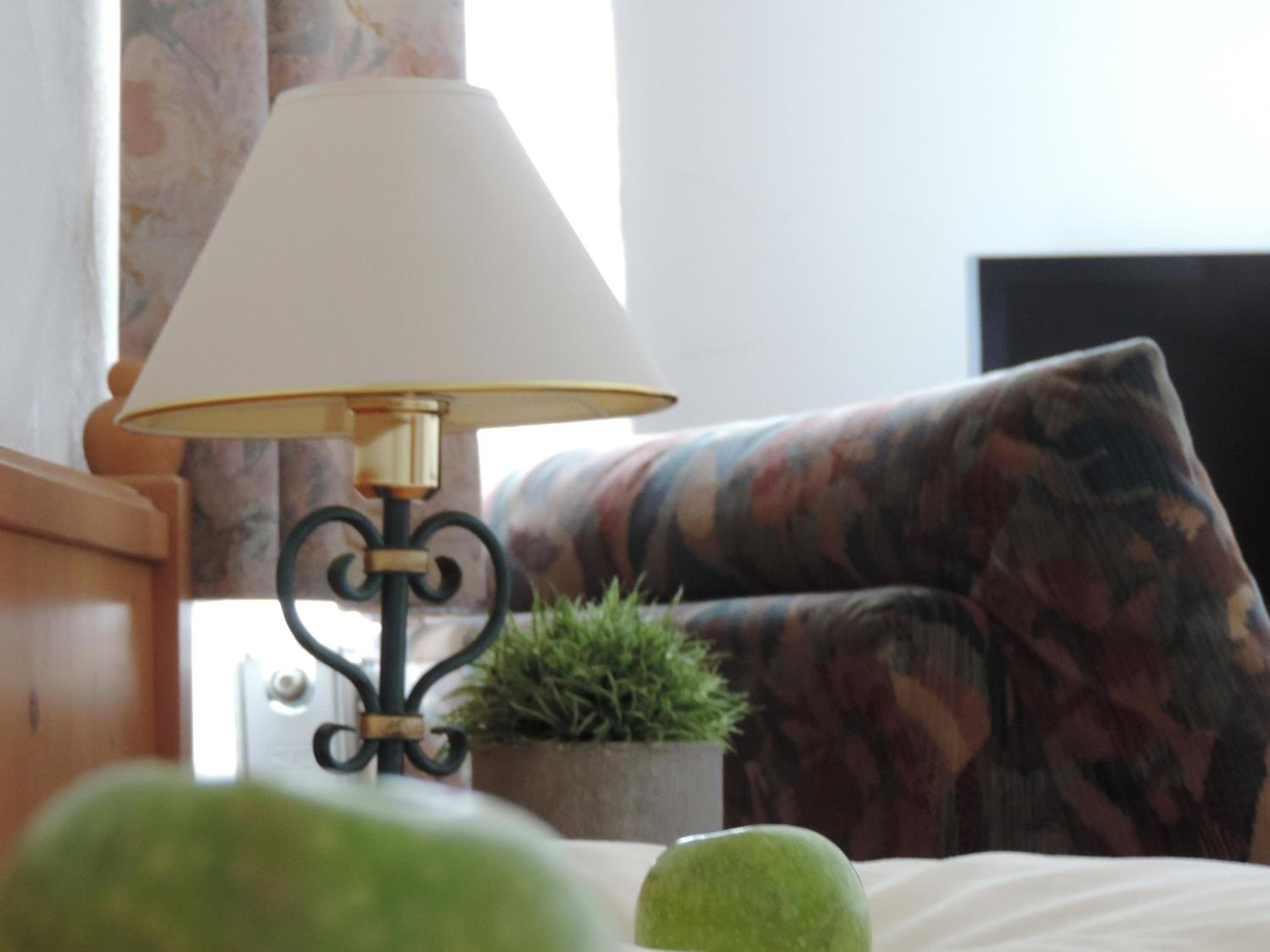Standard Double Room - Photo 10