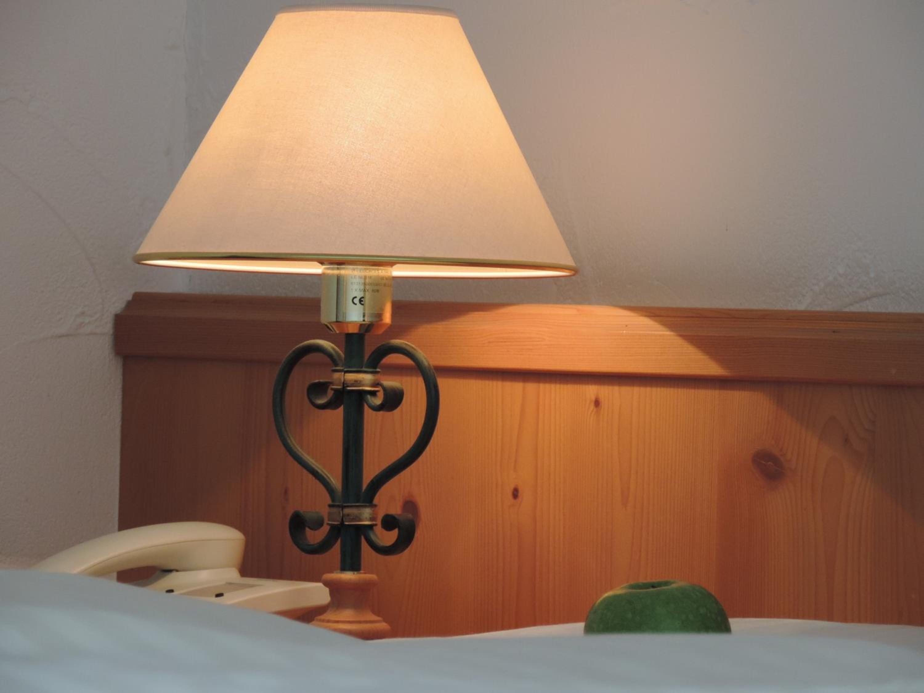 Standard Double Room - Photo 11