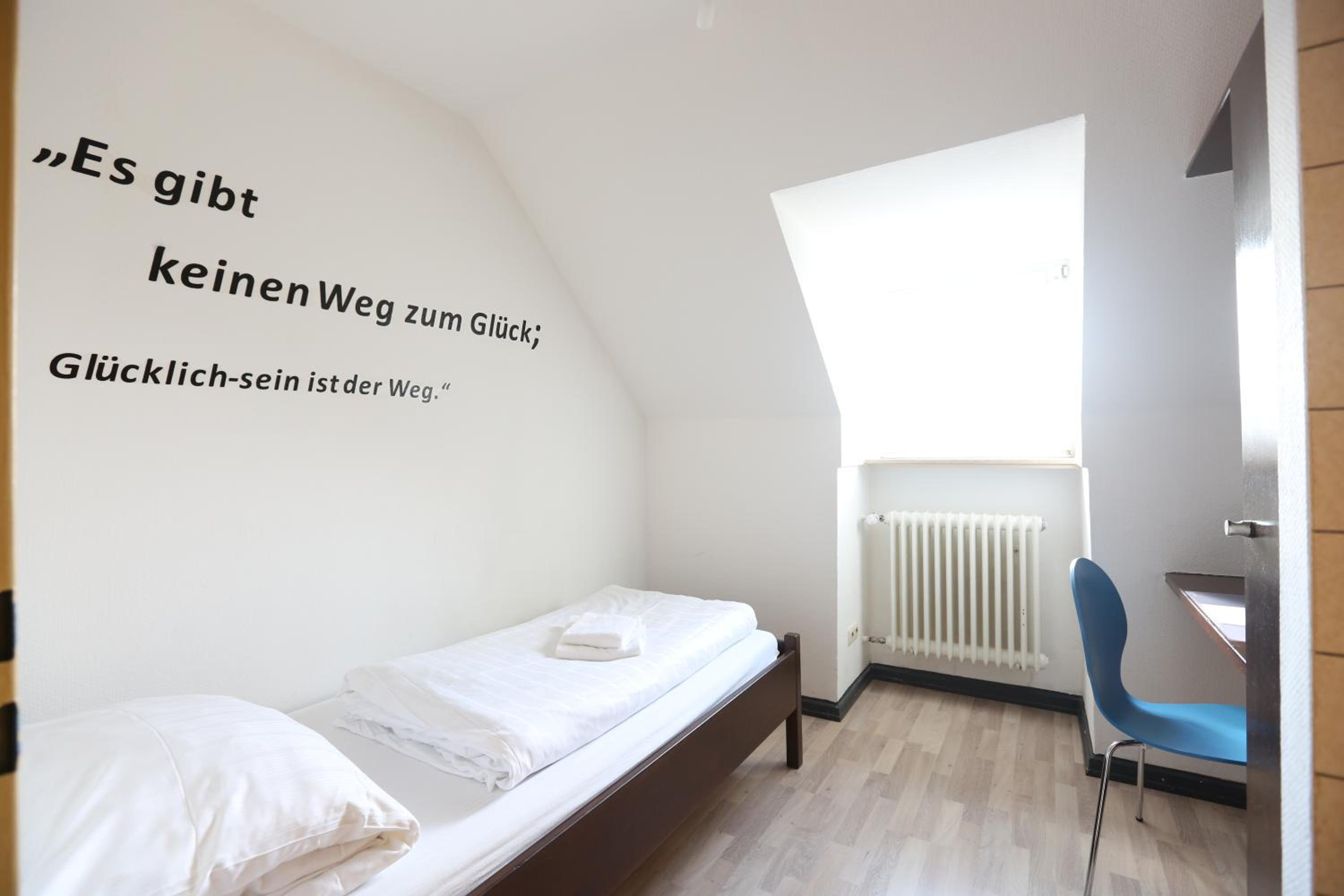 Single Room with Shared Bathroom photo 1