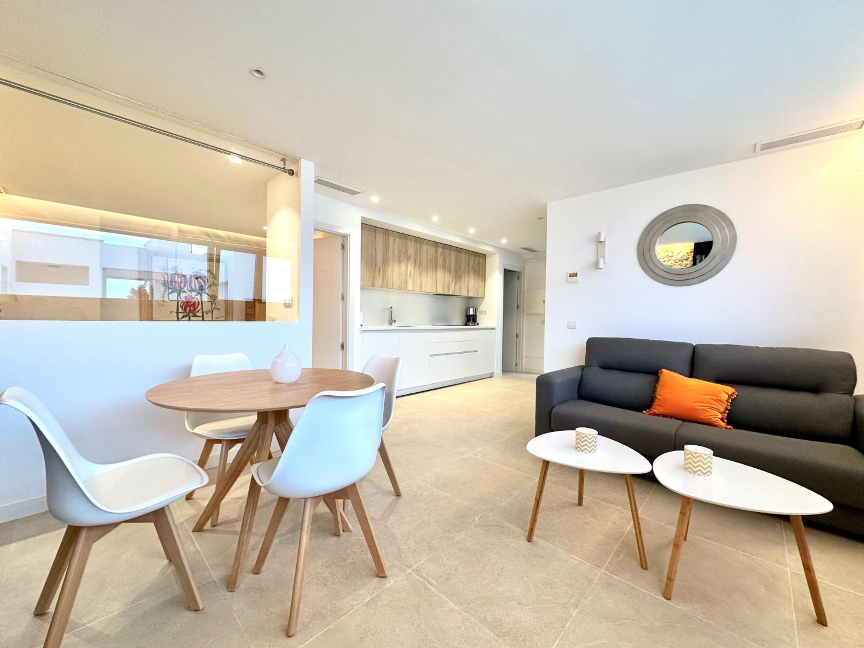 Master One Bedroom Suite With Shared Pool