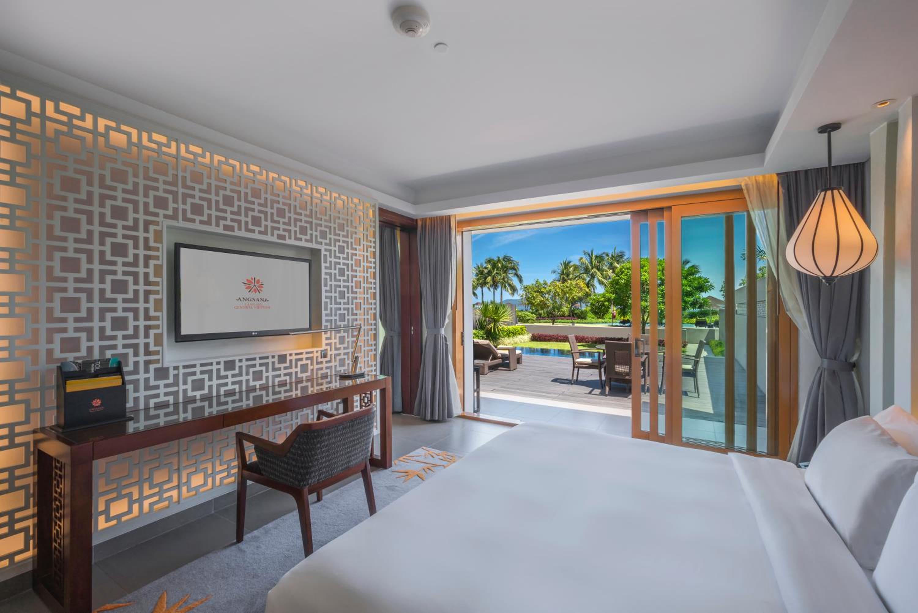 Courtyard One Bedroom Suite with Private Pool