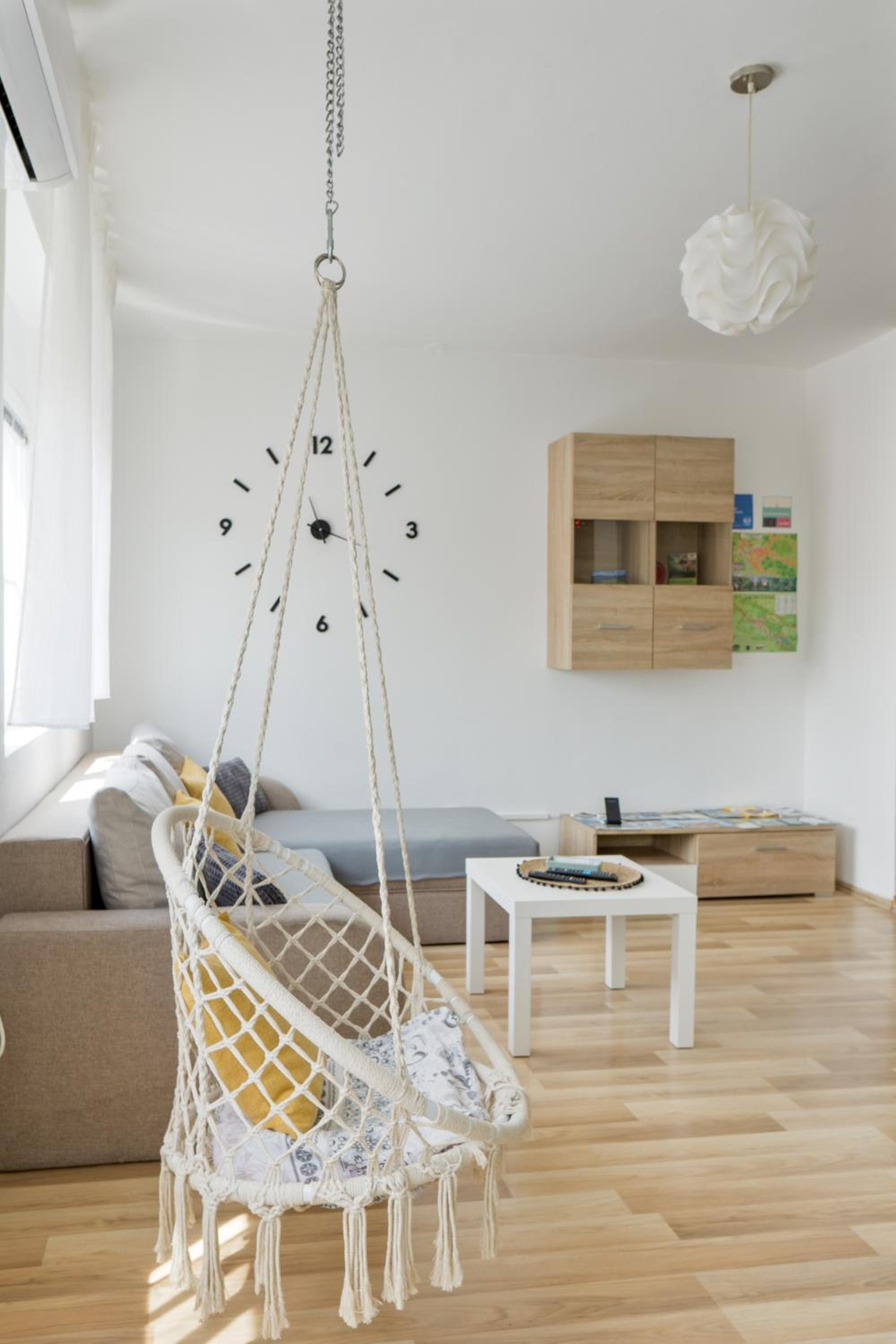 One-Bedroom Apartment - Photo 60