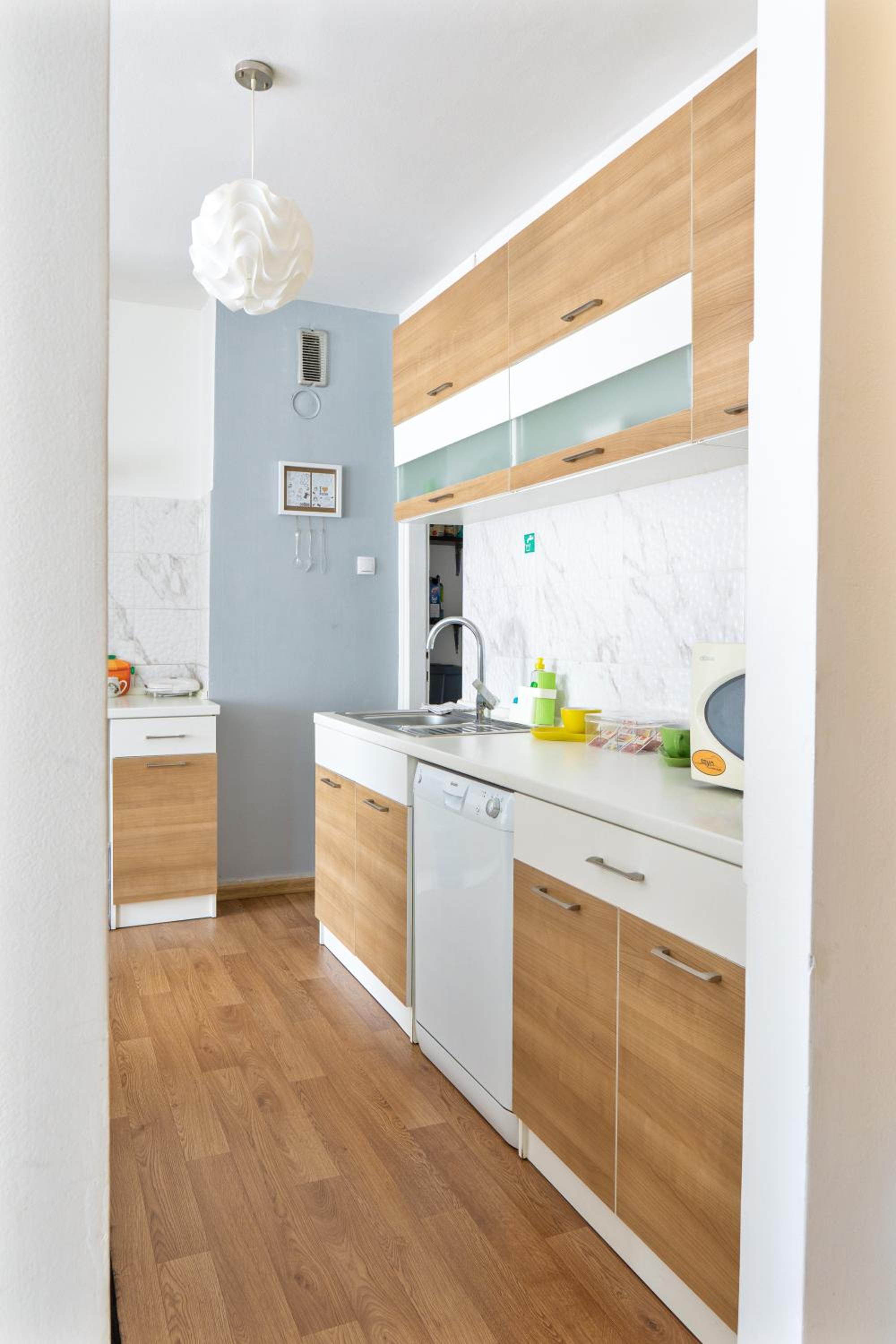 One-Bedroom Apartment - Photo 19