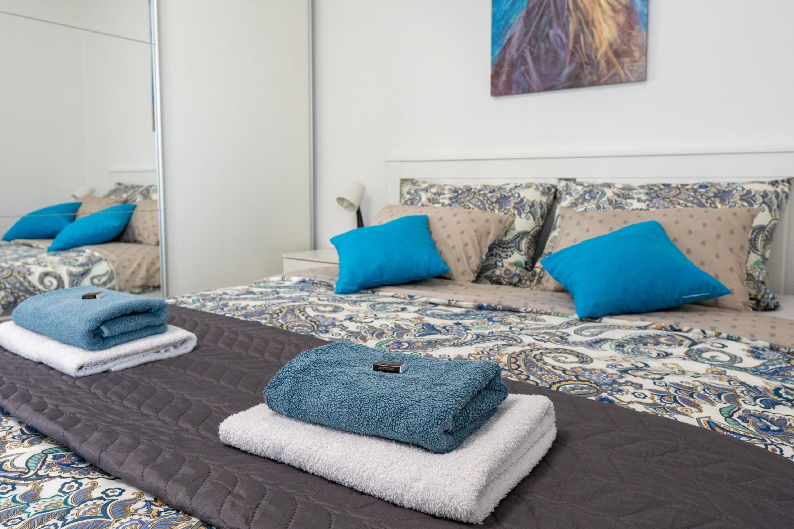 One-Bedroom Apartment - Photo 27