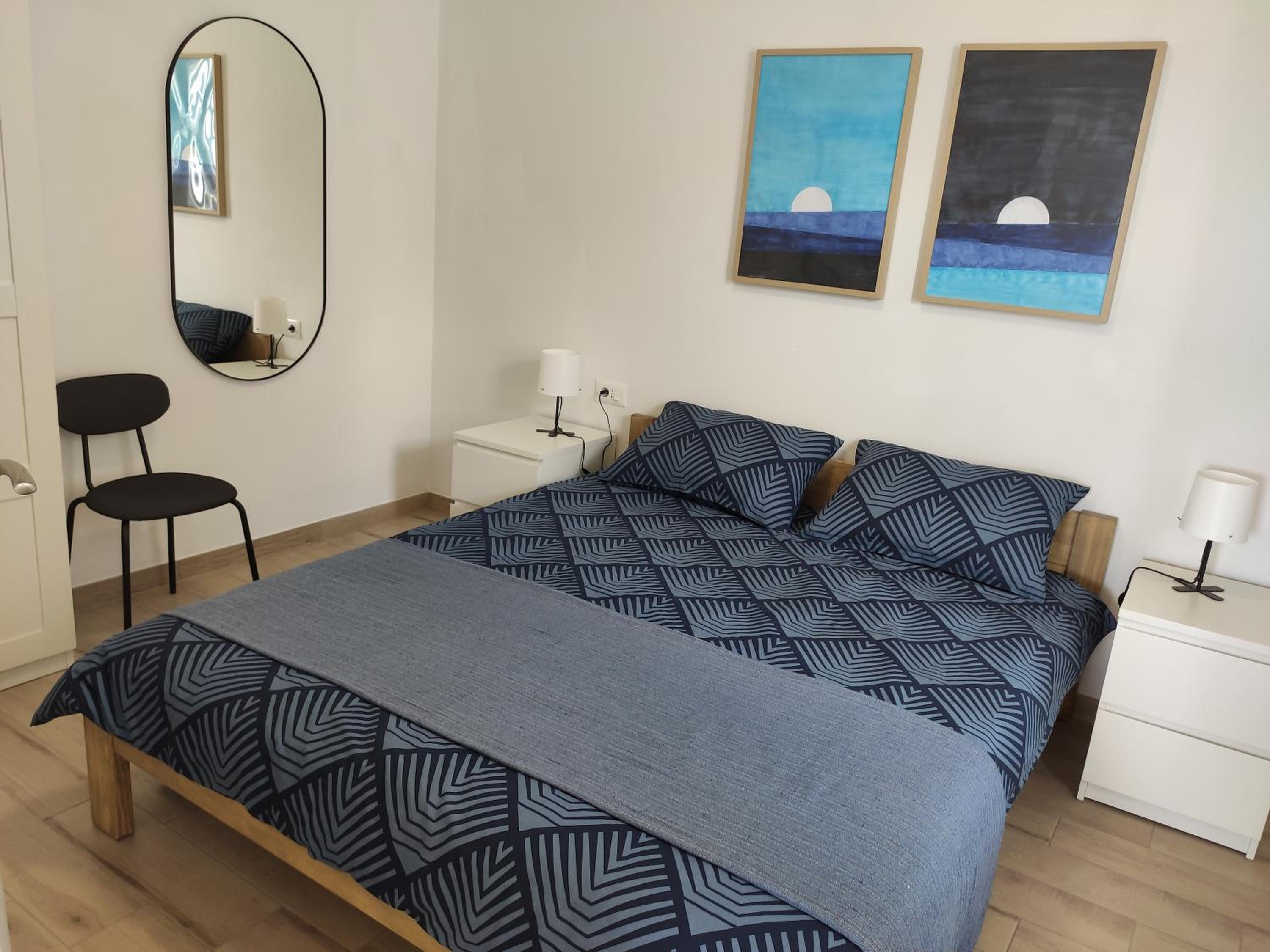 One-Bedroom Apartment photo 1