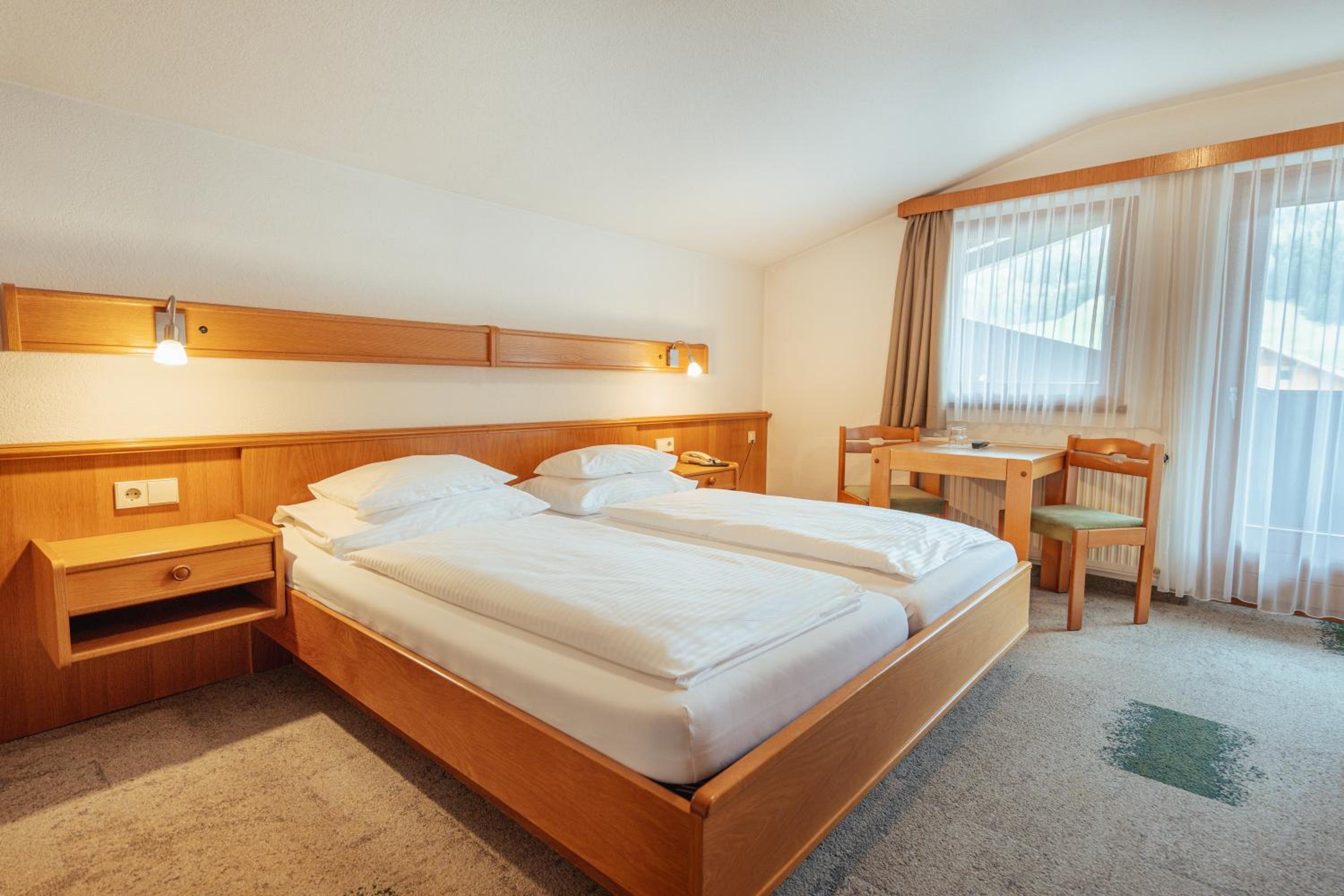 Standard Double Room photo 2