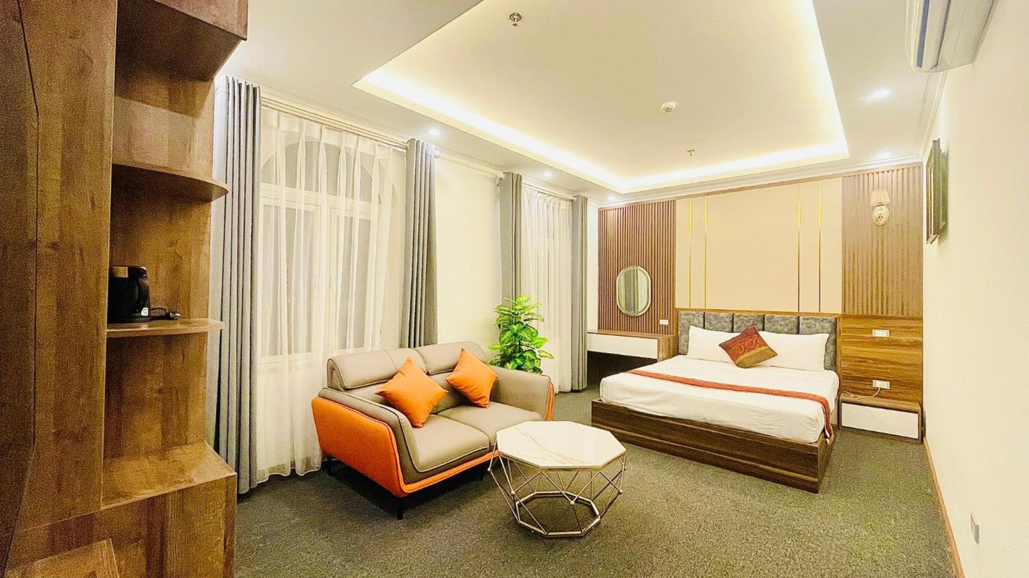 Queen Room