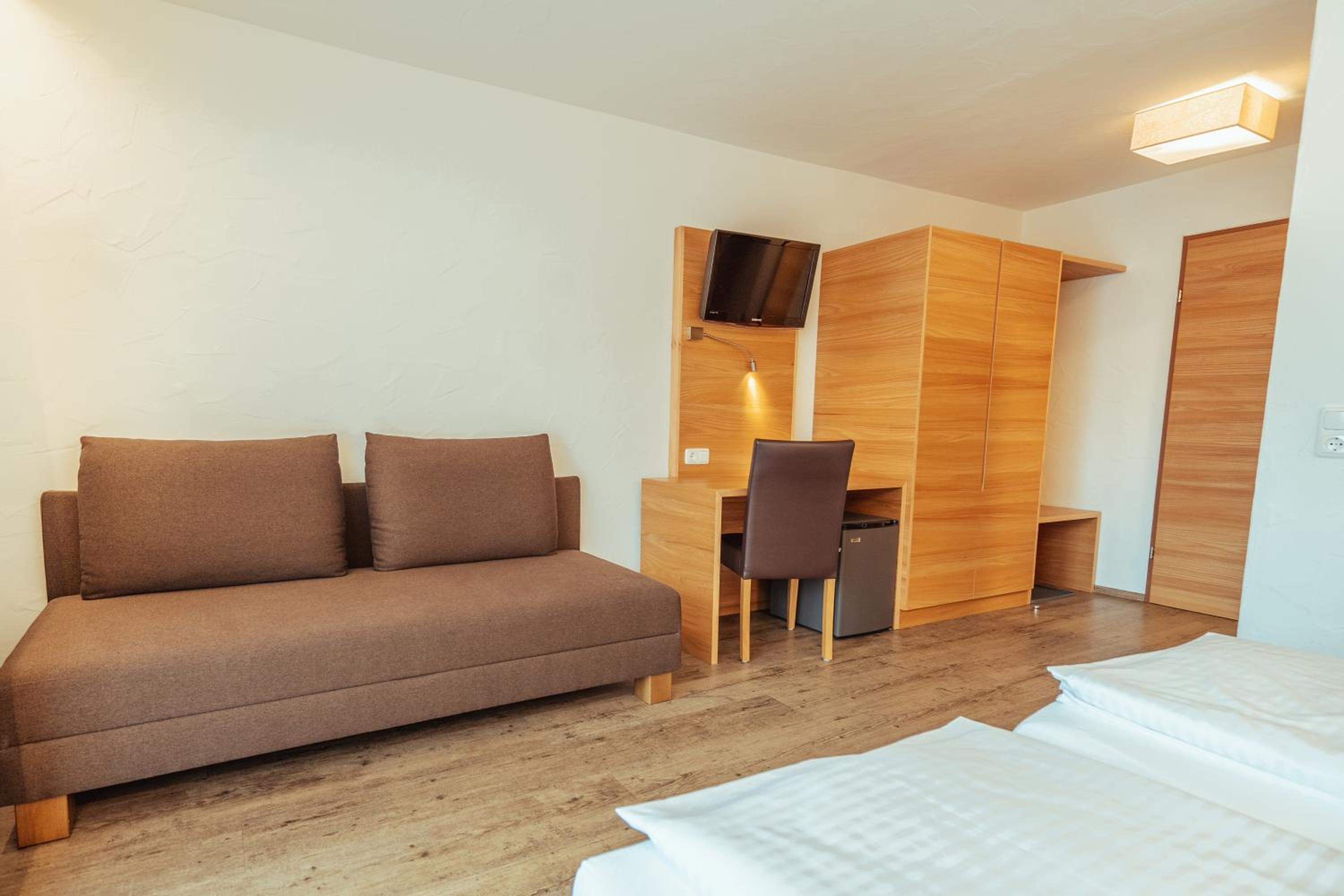 Double Room with Balcony photo 2