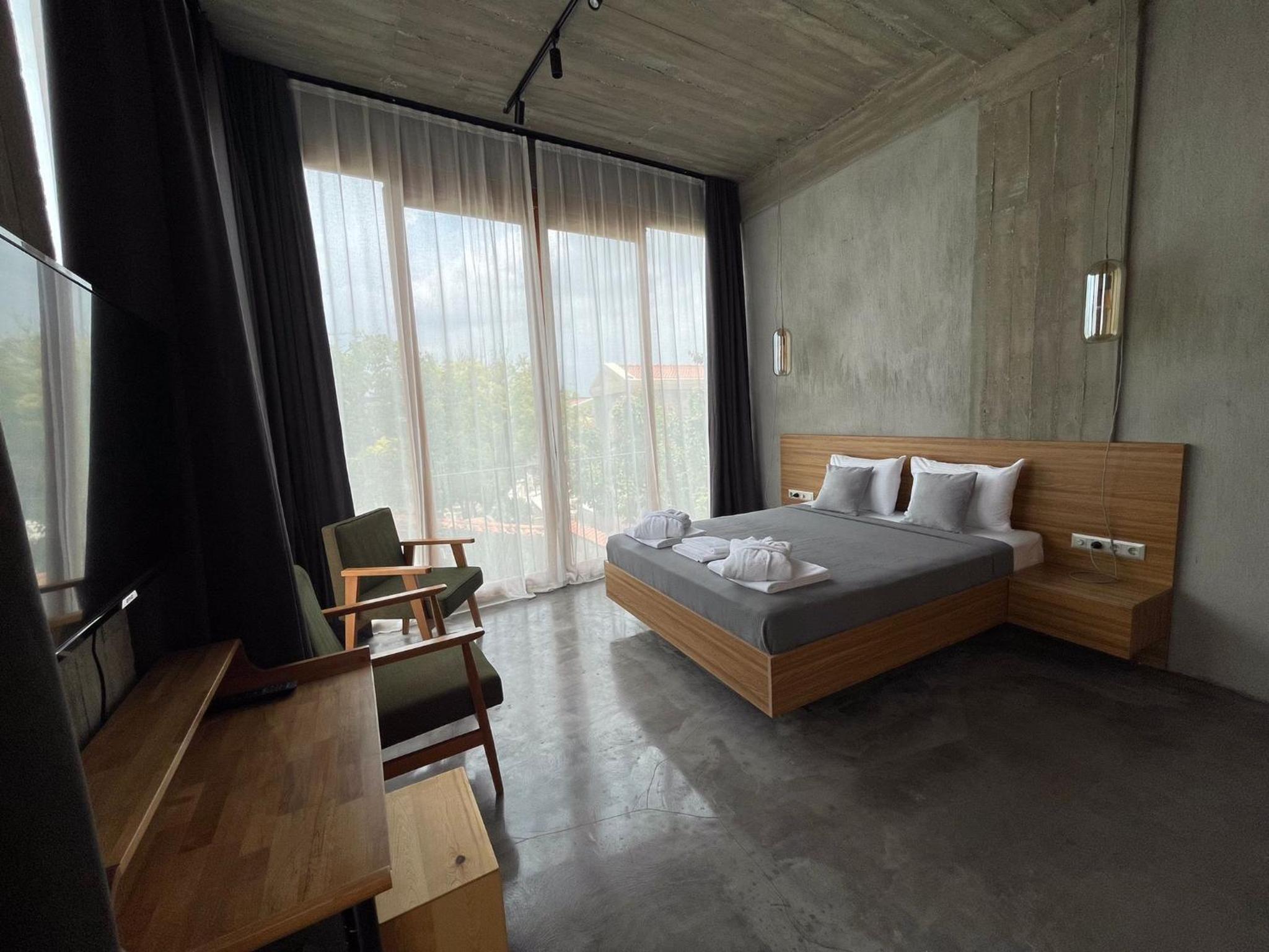 Deluxe Room - Photo 4