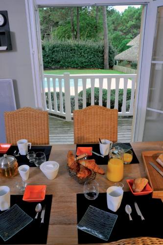Four-Bedroom Villa (8 Adults) photo 2