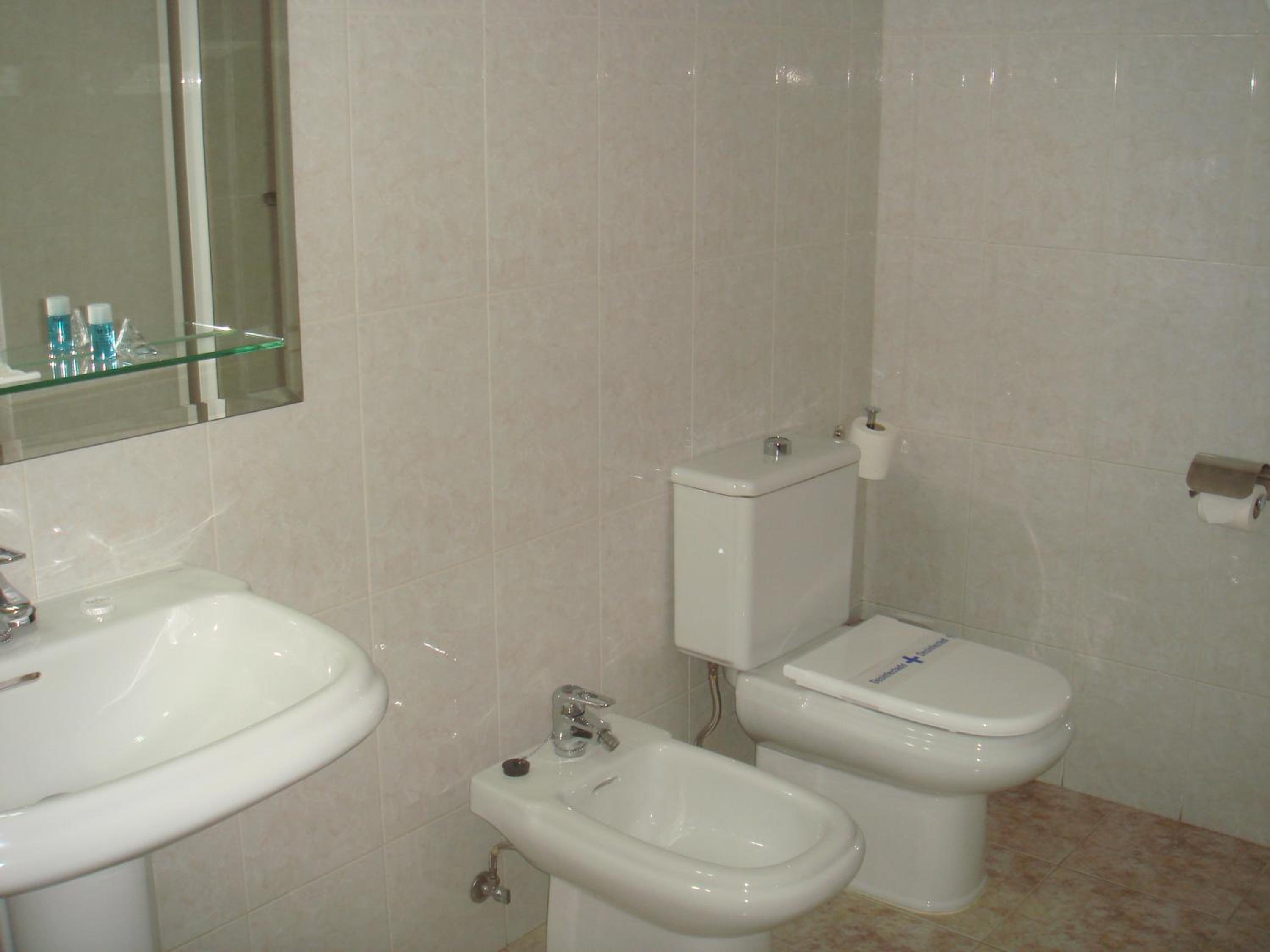 Twin Room with Balcony photo 2