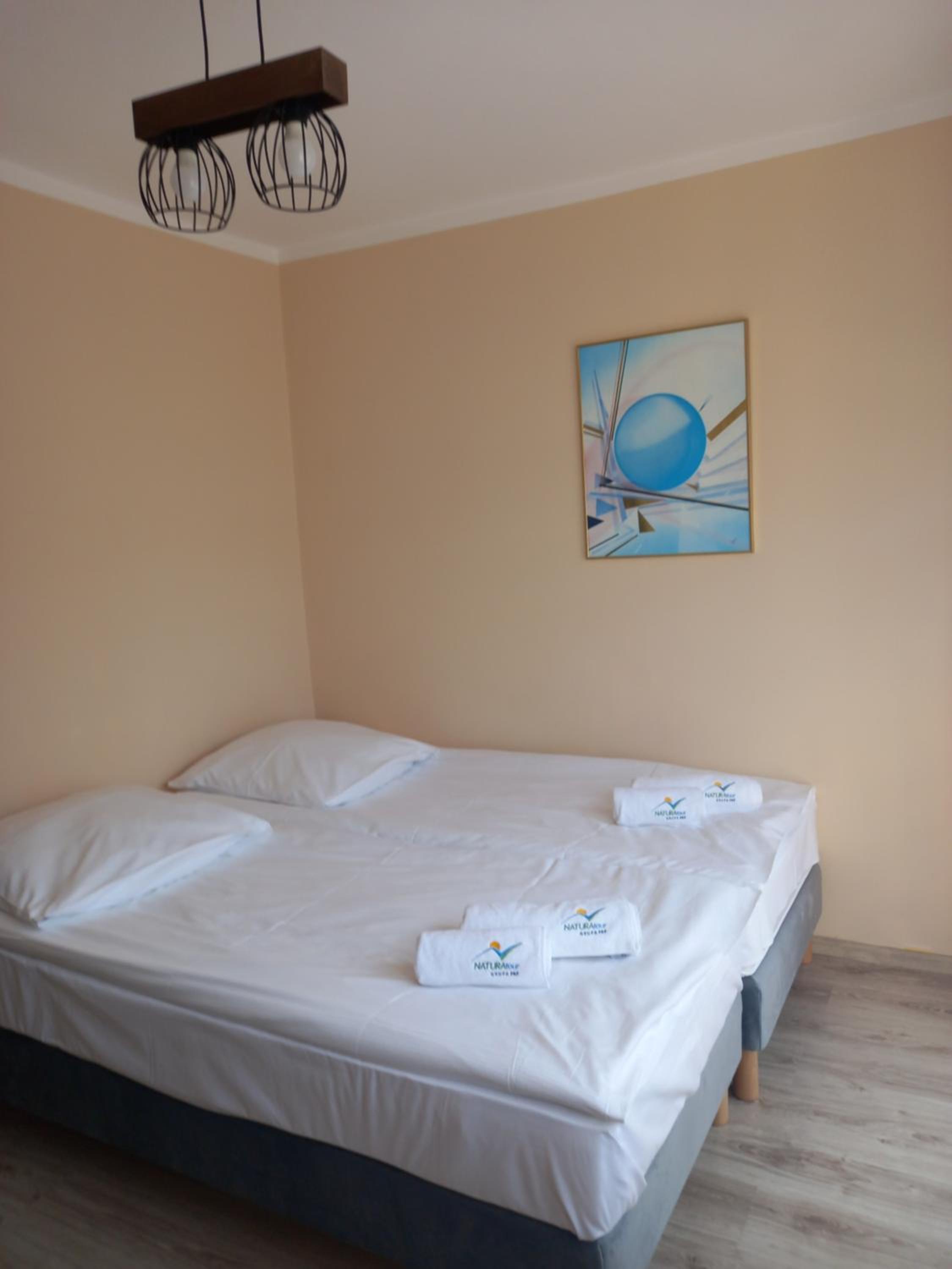 Double Room - Photo 12