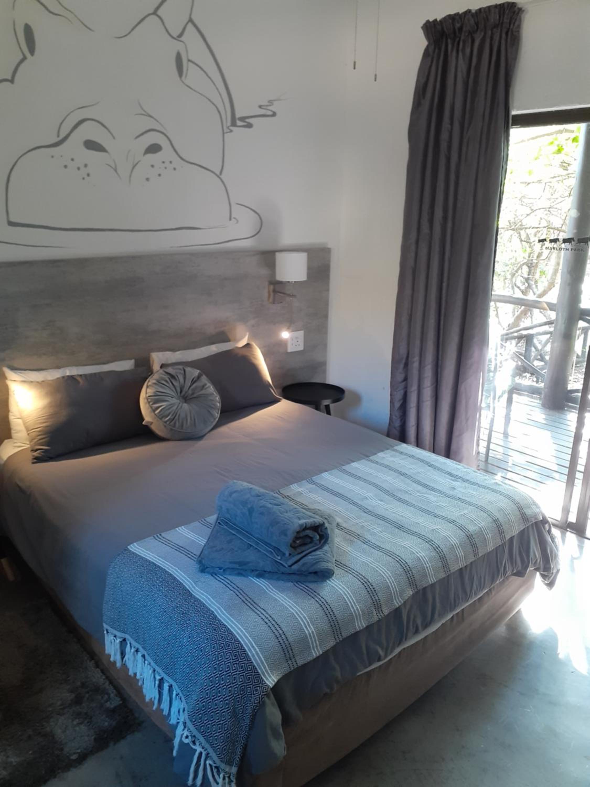 Queen Room with Garden View
