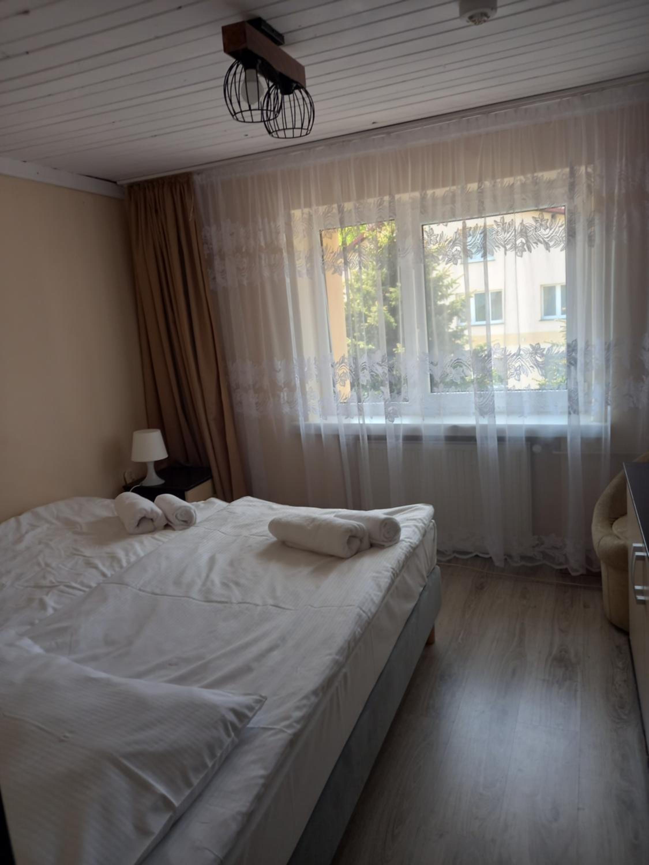Small Double Room - Photo 1
