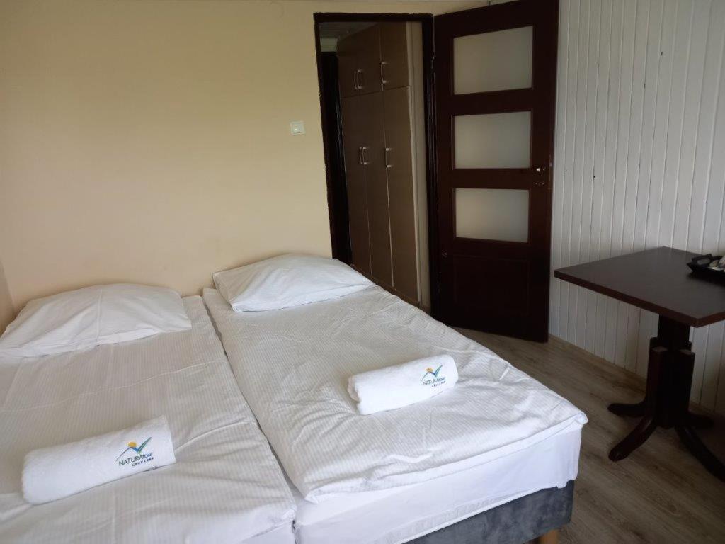 Small Double Room - Photo 8