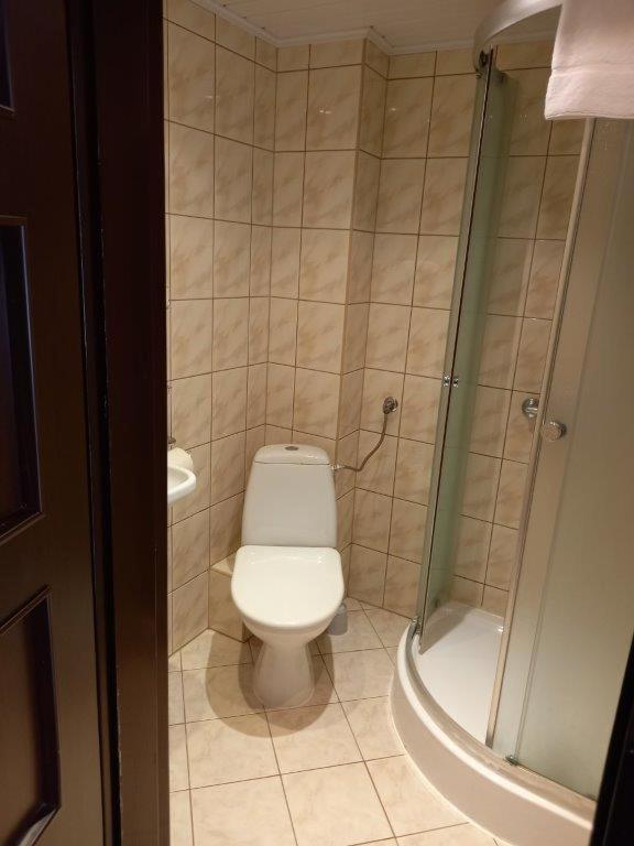 Small Double Room - Photo 6