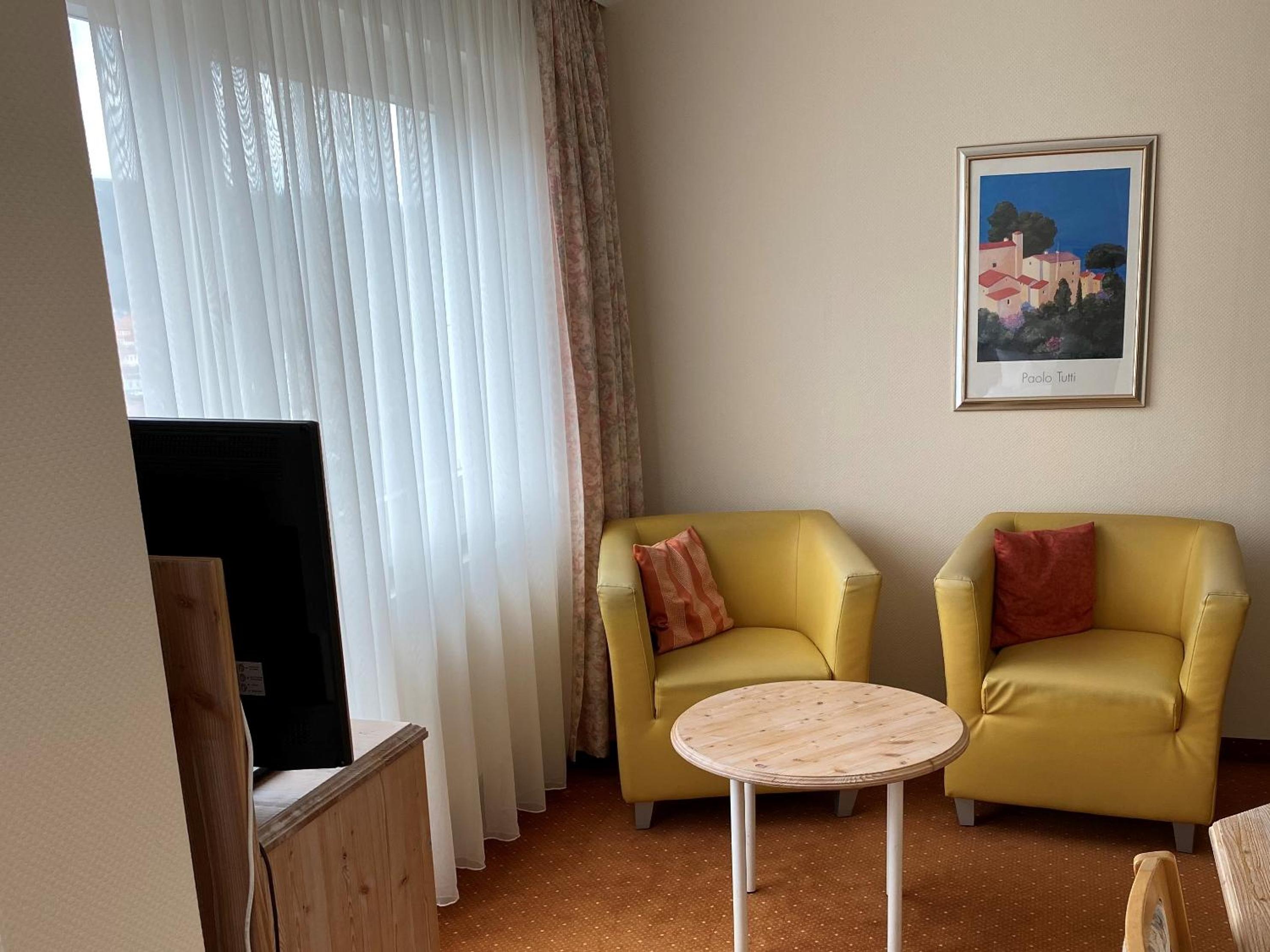 Deluxe Double Room with Balcony photo 2
