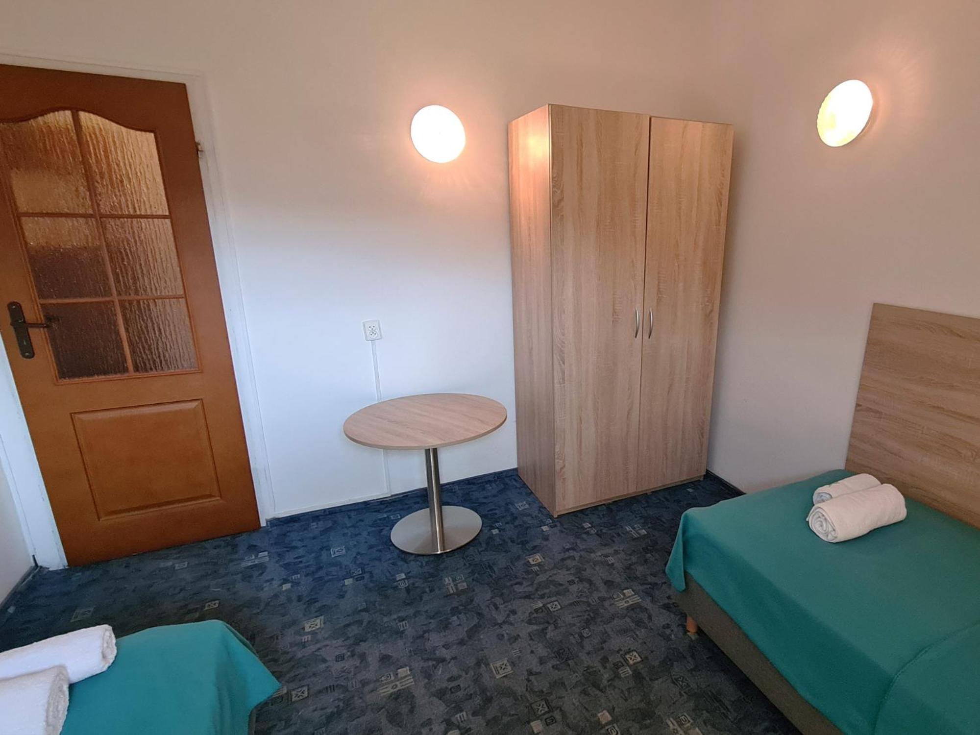Apartment with Balcony - Photo 11