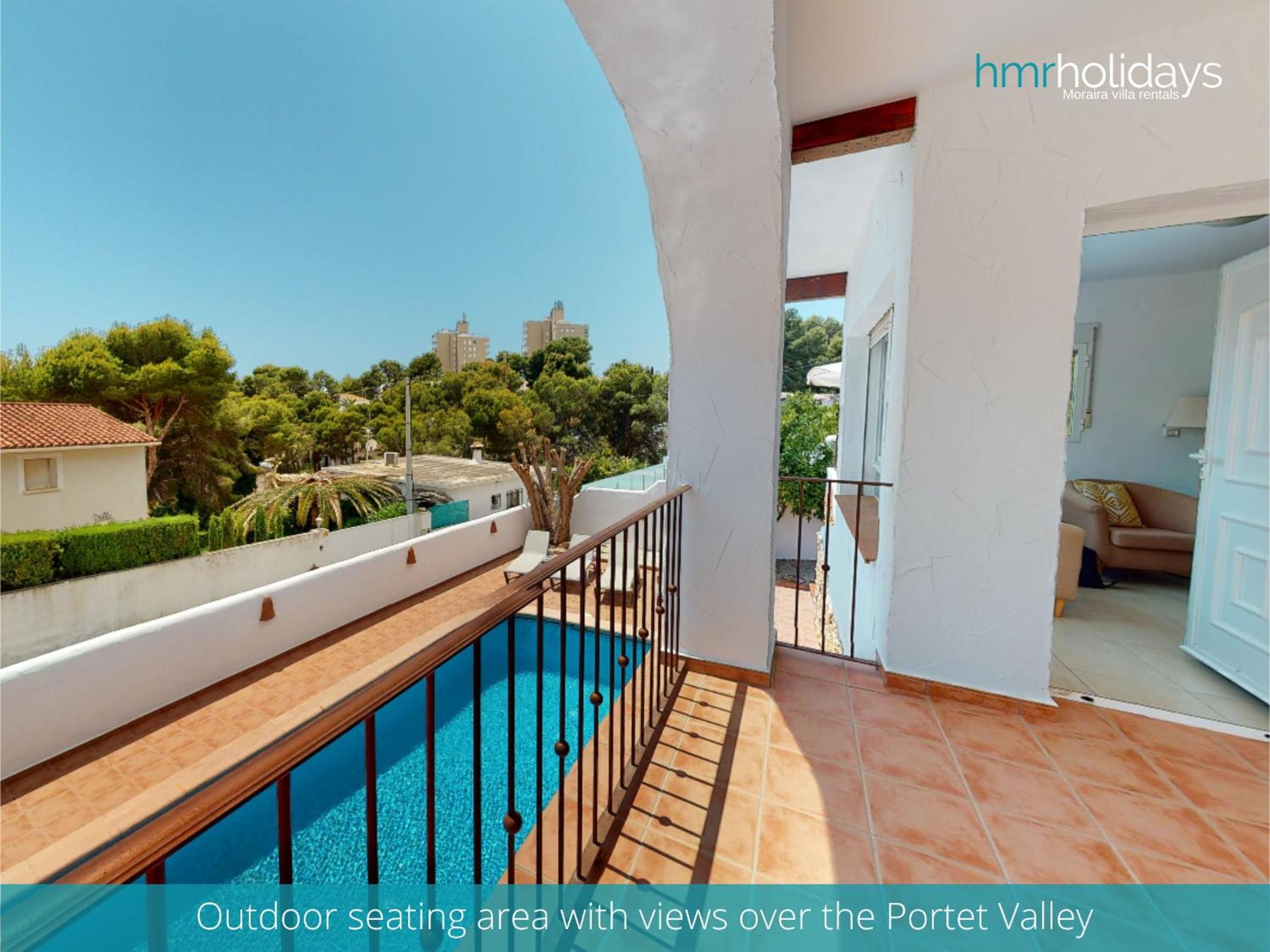 Three-Bedroom Villa photo 2