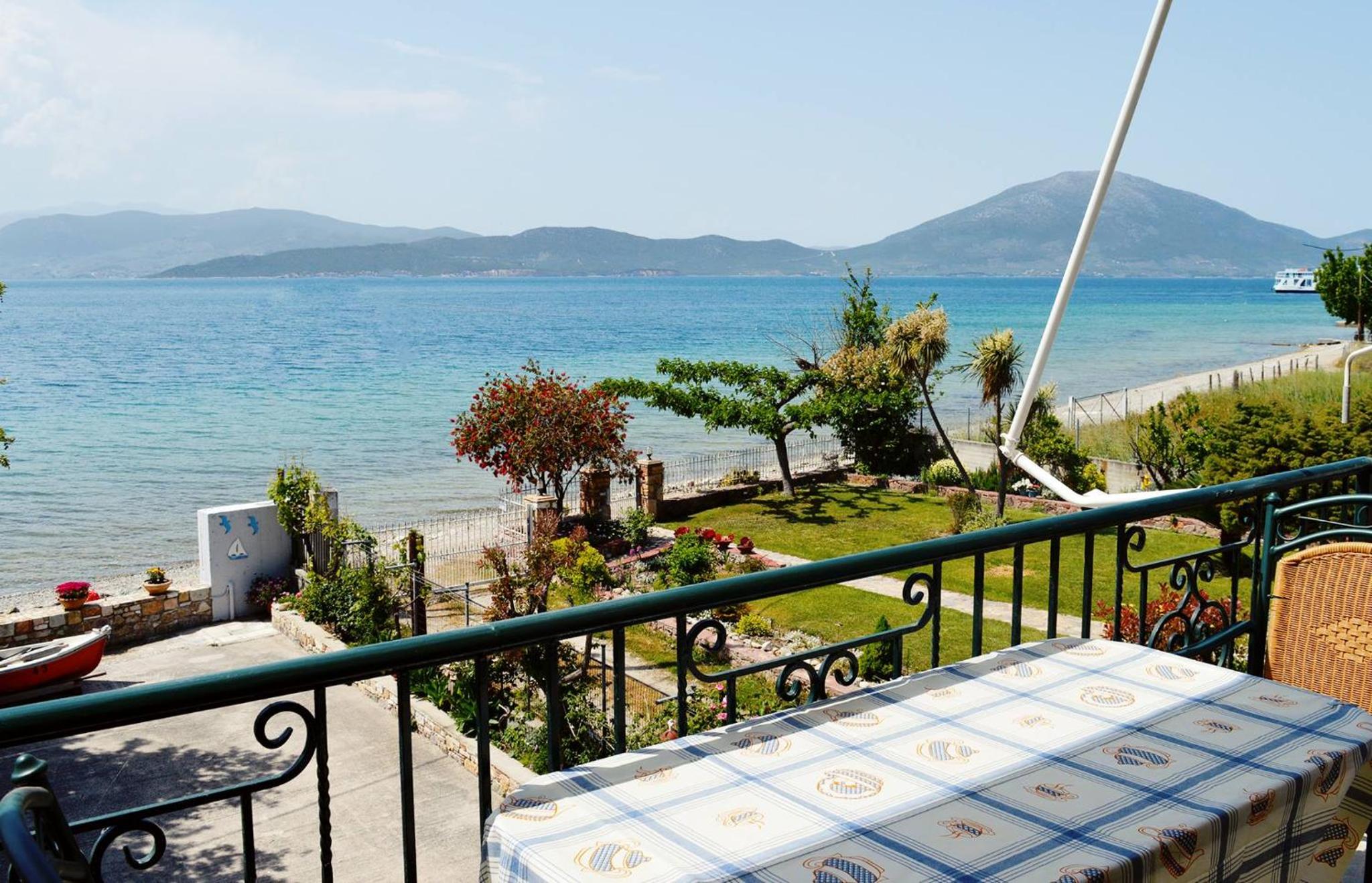 Apartment With Sea View