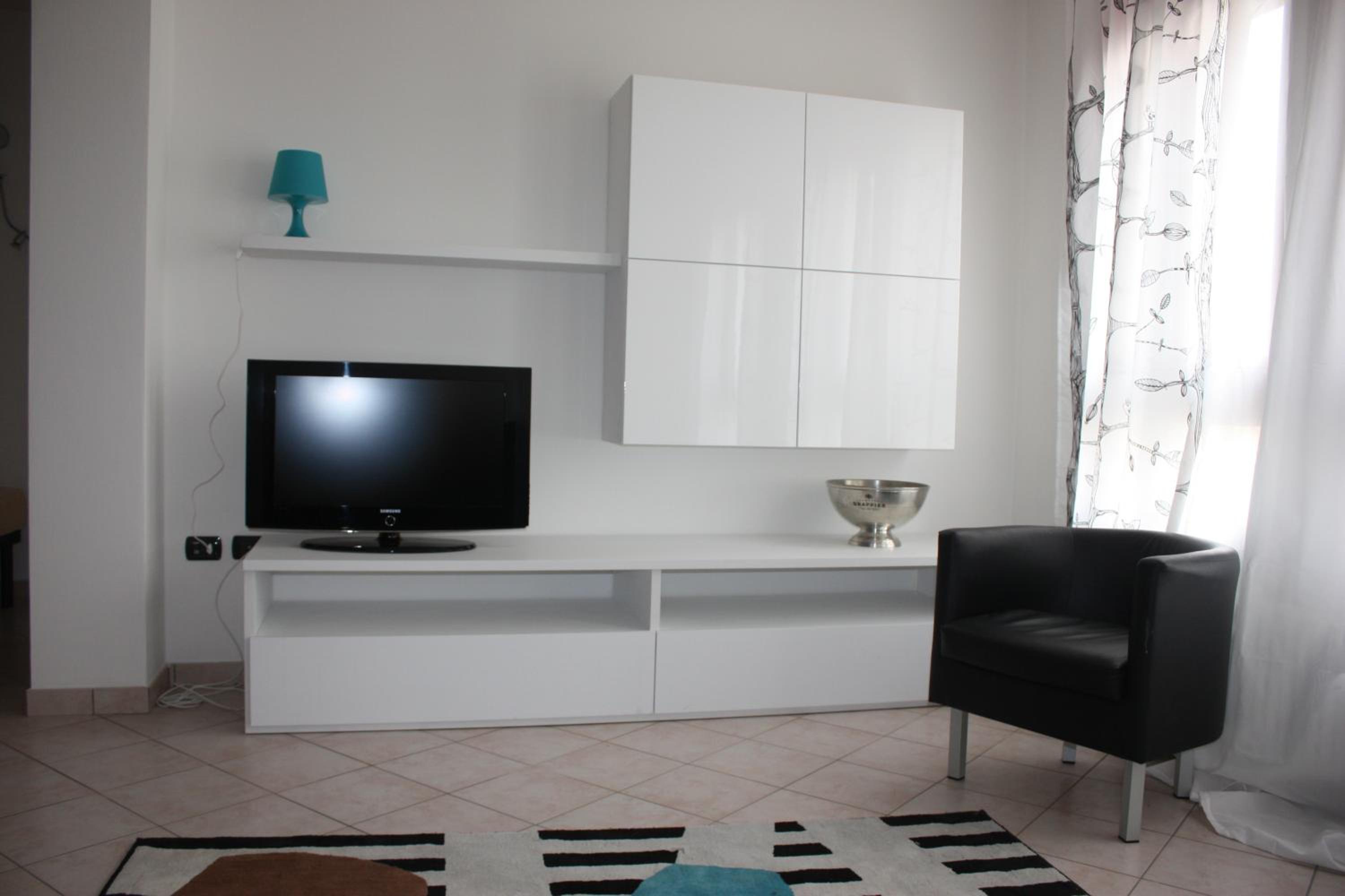 Two-Bedroom Apartment - Photo 1