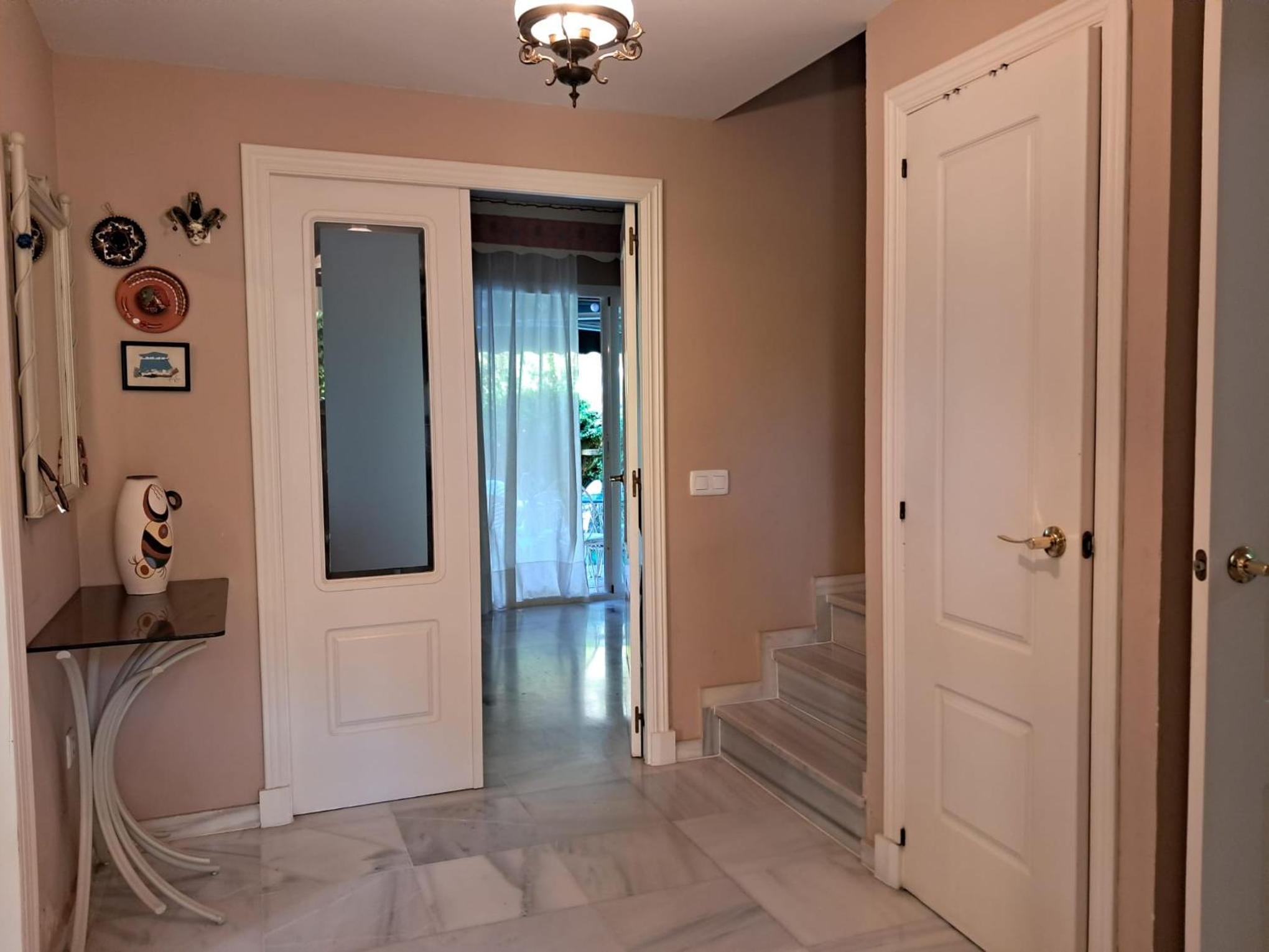 Casa de cuatro habitaciones