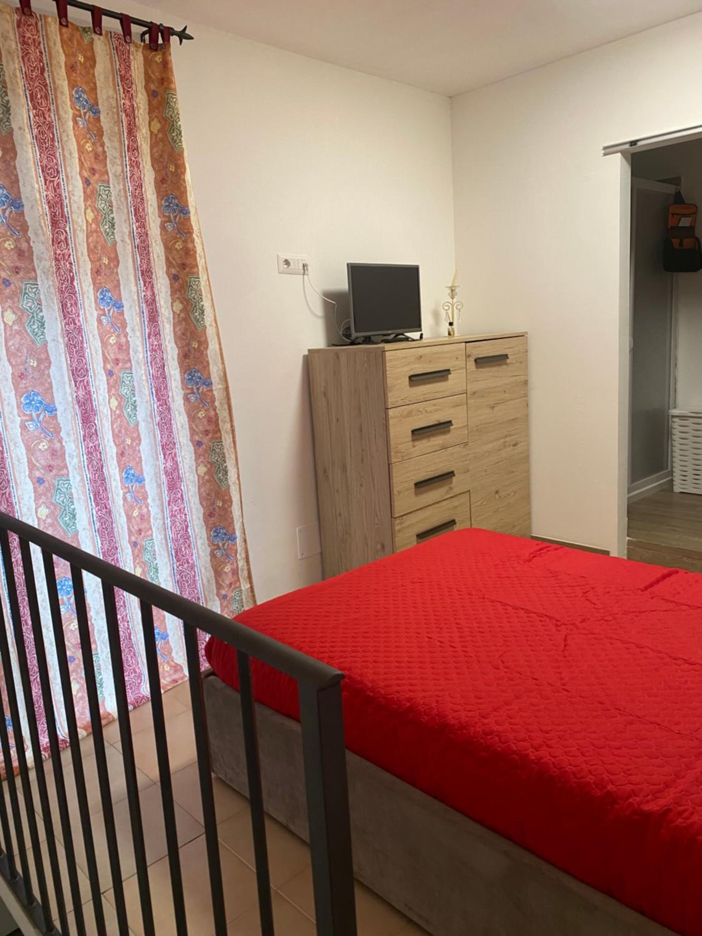 Deluxe Single Room with Balcony photo 2
