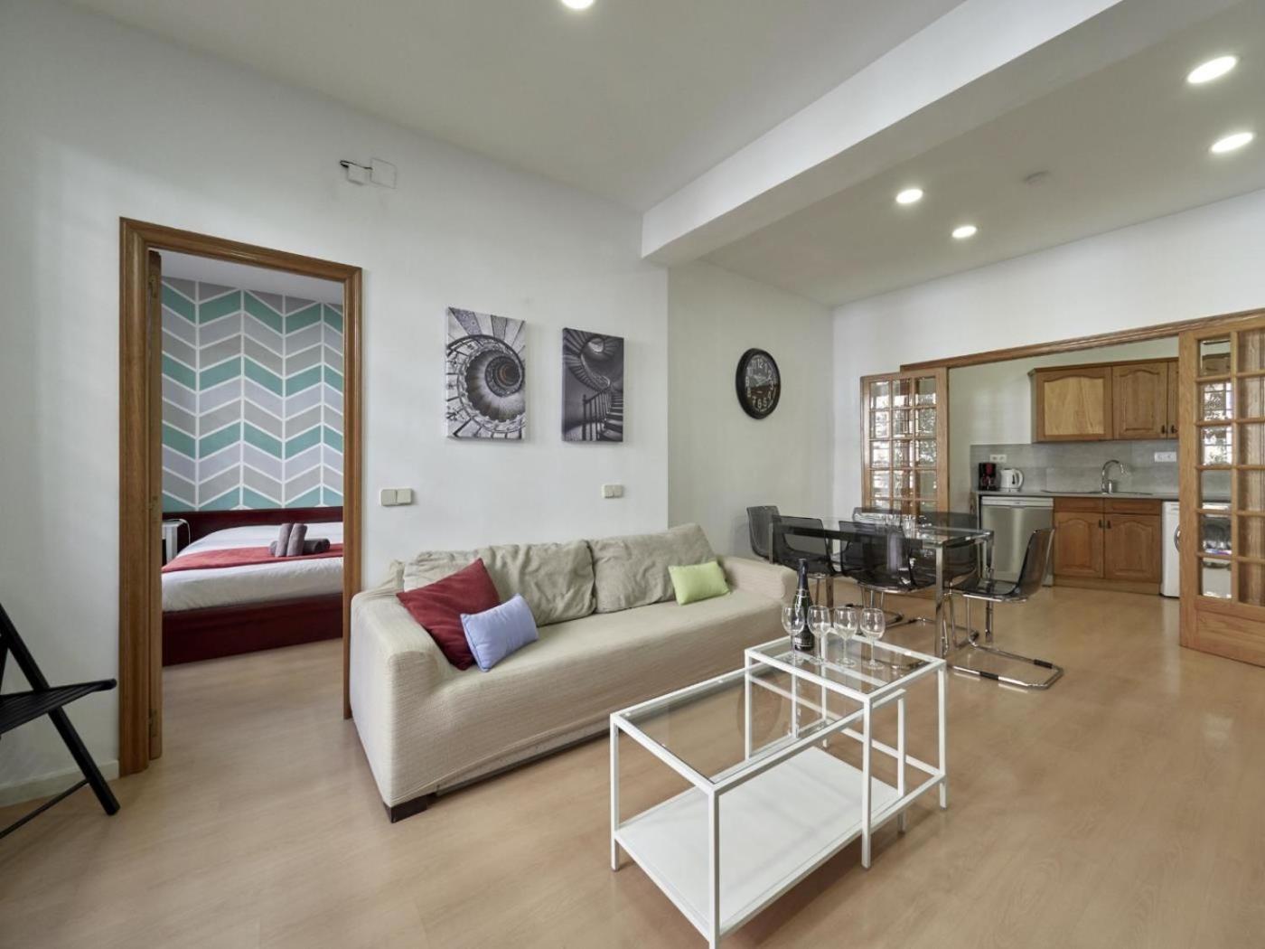 Apartment photo 3
