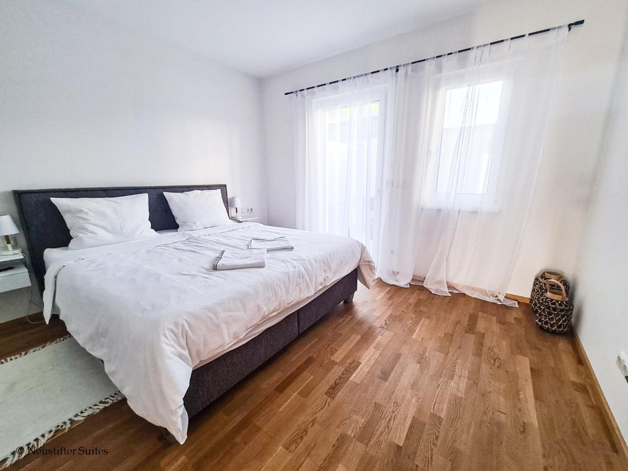 One-Bedroom Apartment - Photo 23