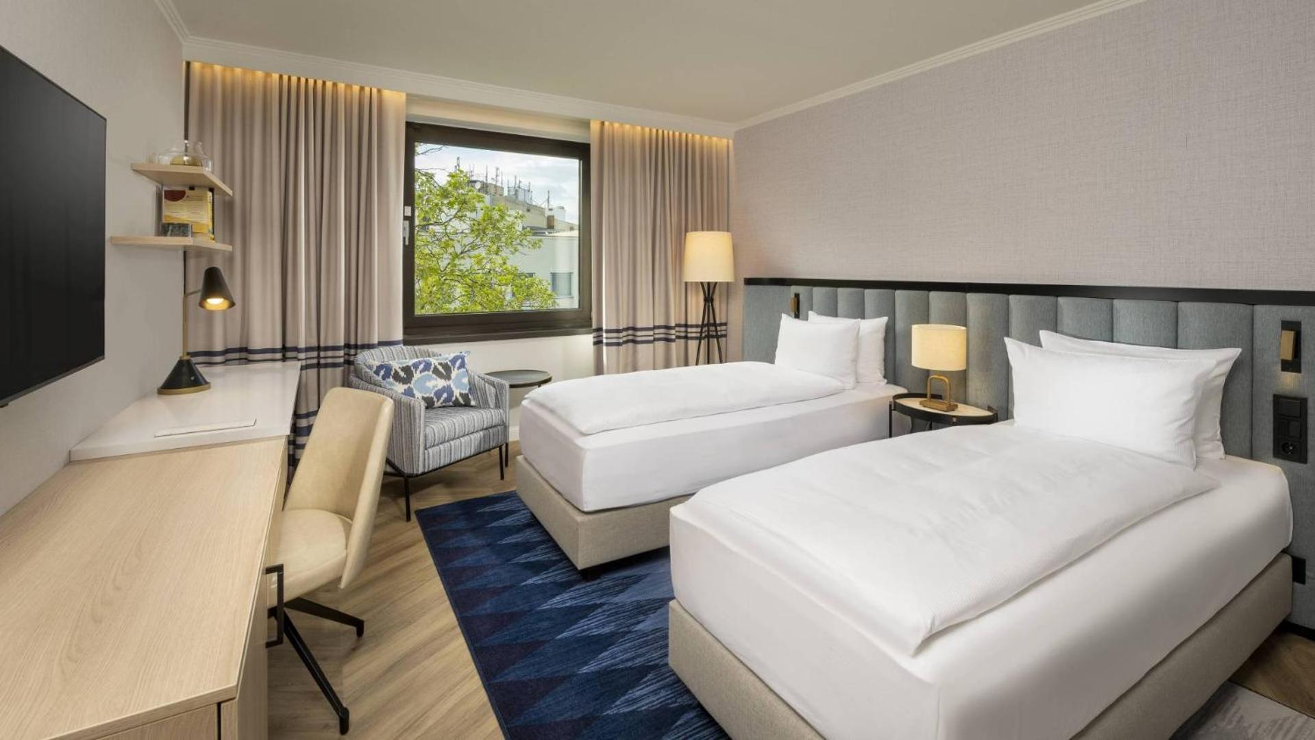 Twin Room with Park View