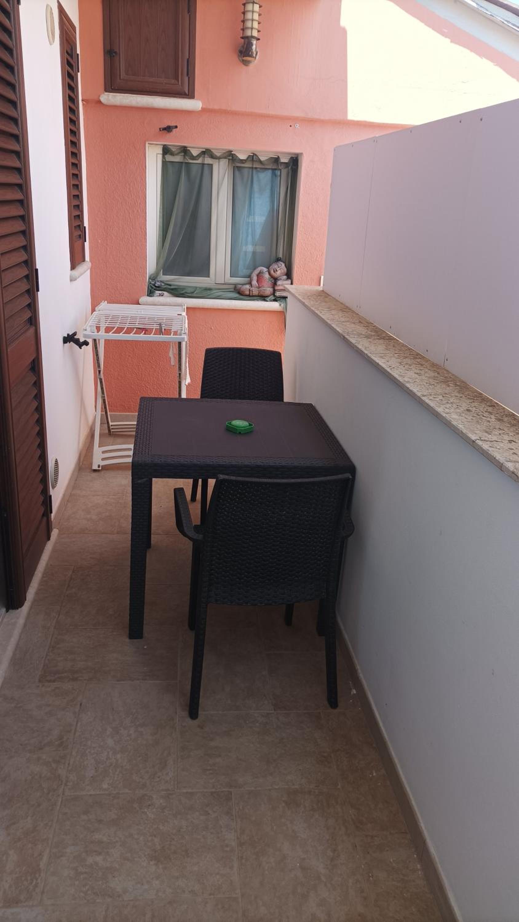 Studio with Balcony photo 2