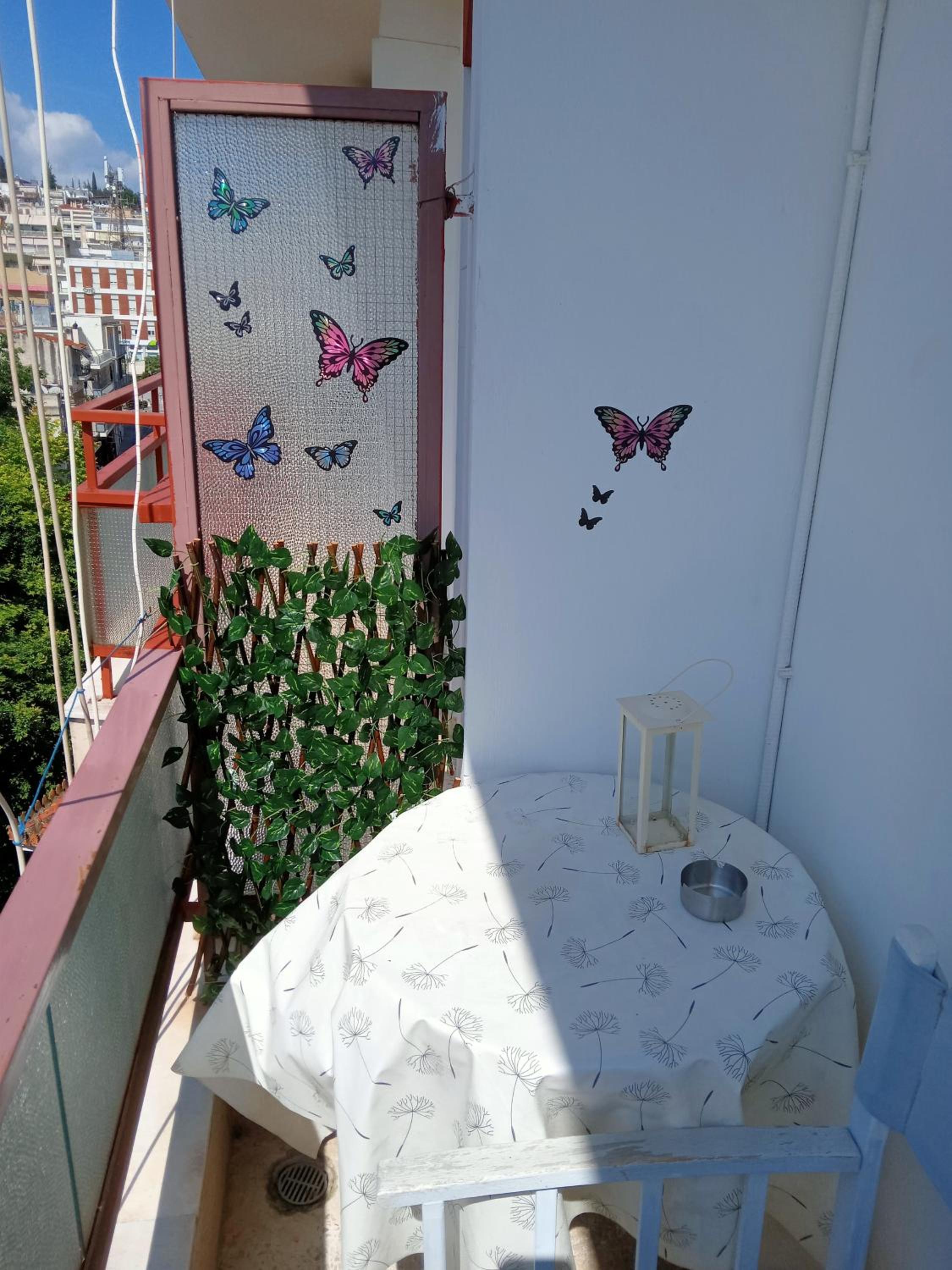One-Bedroom Apartment - Photo 11