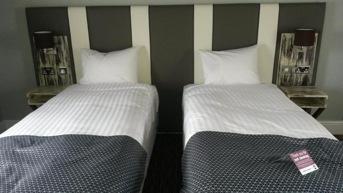 Double or Twin Room photo 1