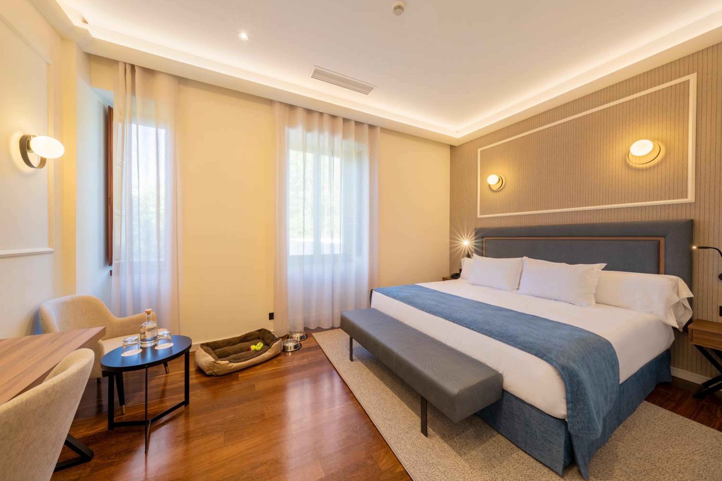 Deluxe Room - Photo 1