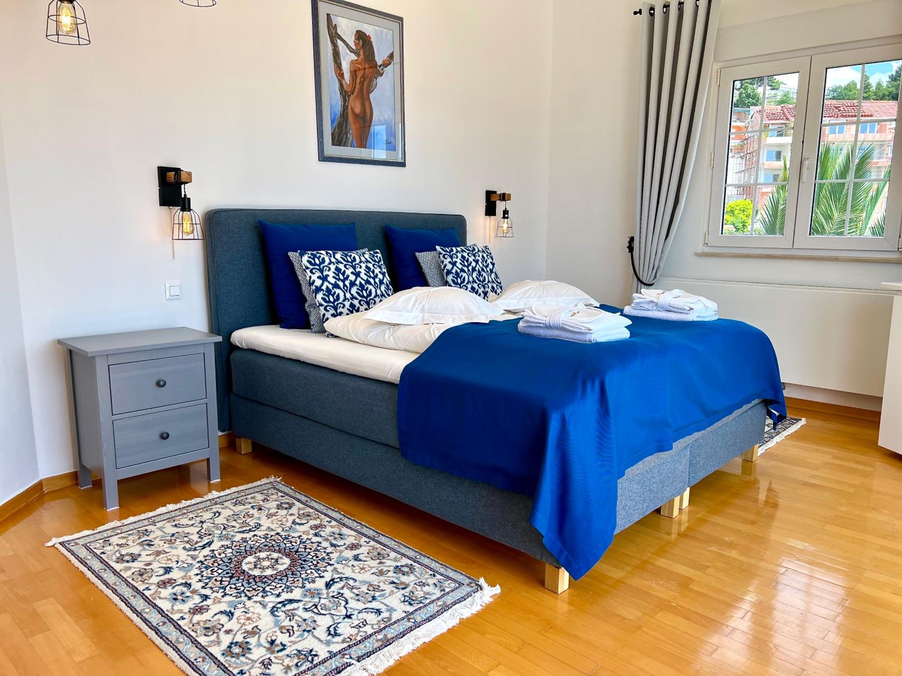 Deluxe Double Room with Balcony and Sea View