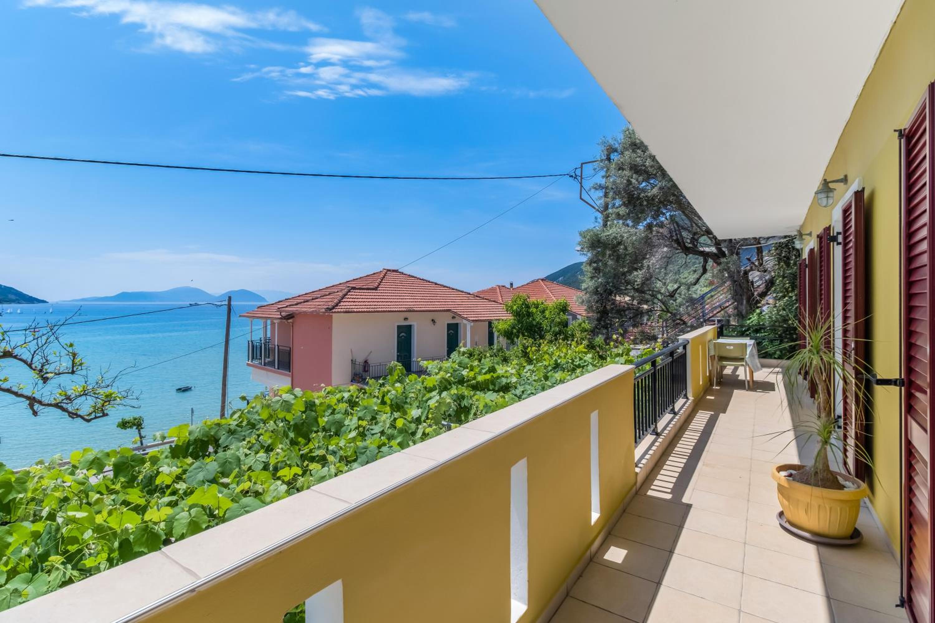 Superior One-Bedroom Apartment with Balcony photo 2